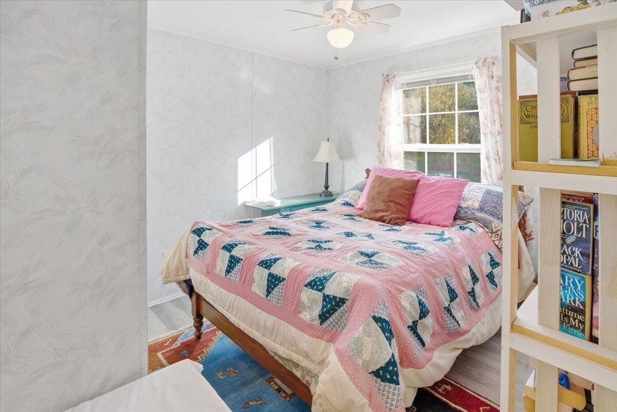 property viewer photo 26