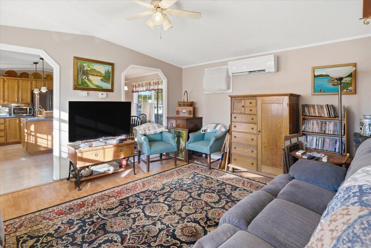 property viewer photo 8