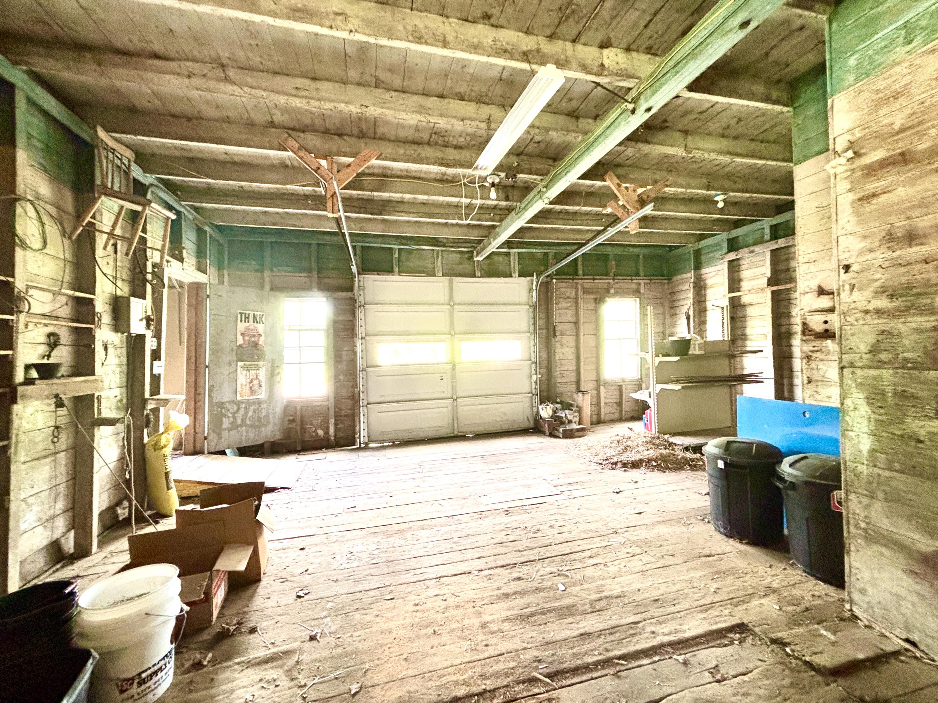 main property photo 47