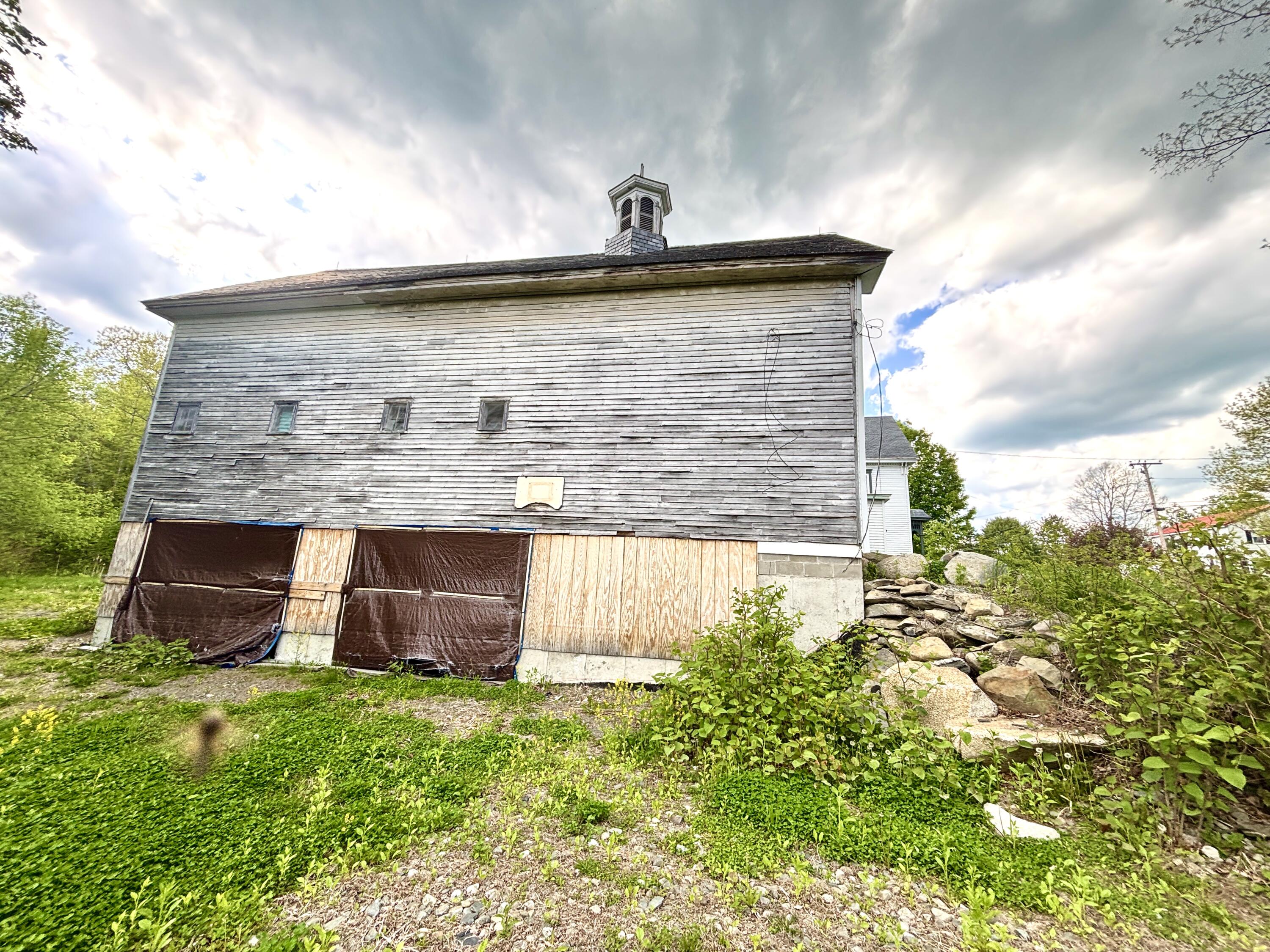 main property photo 8