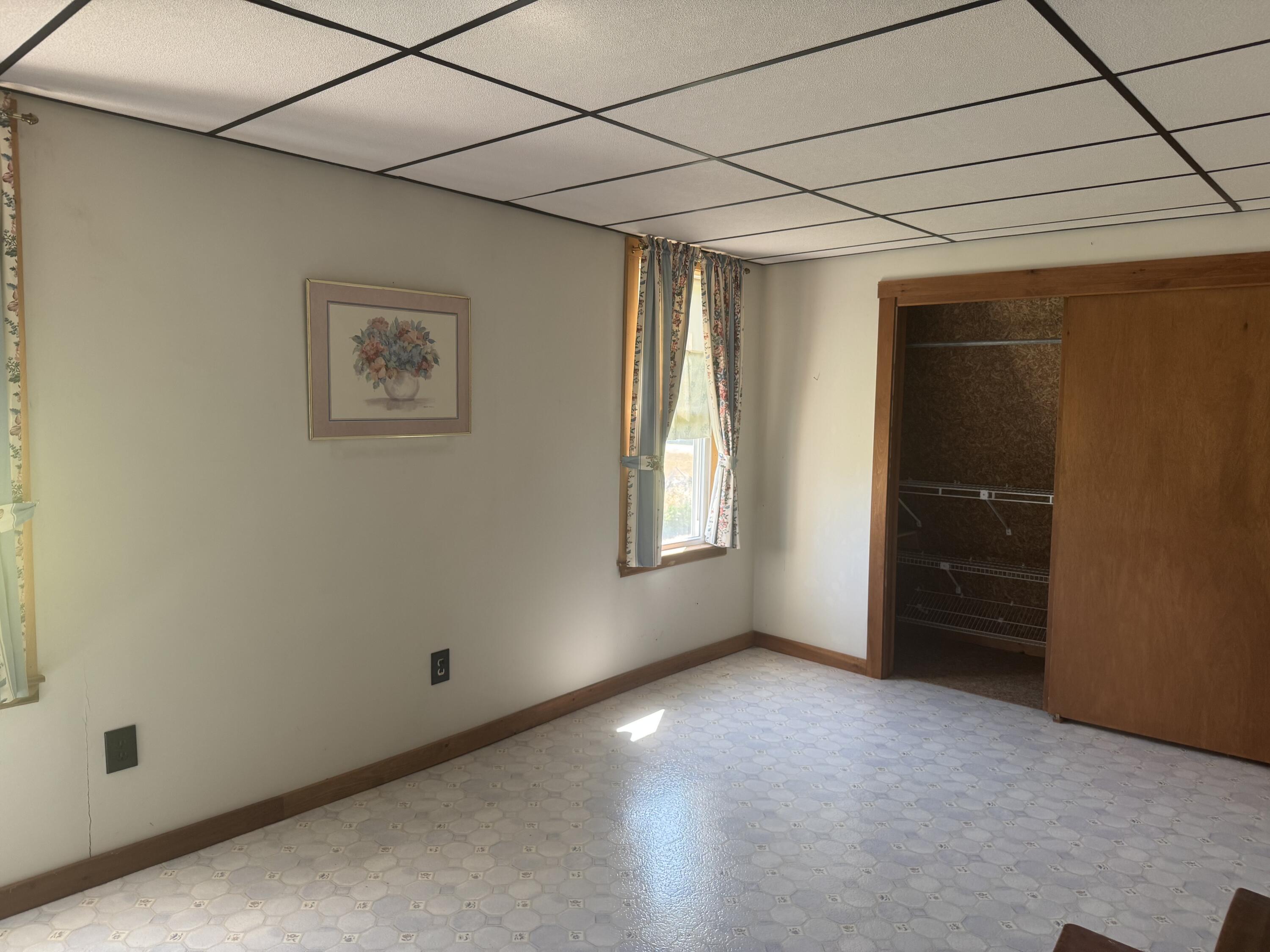 property viewer photo 18