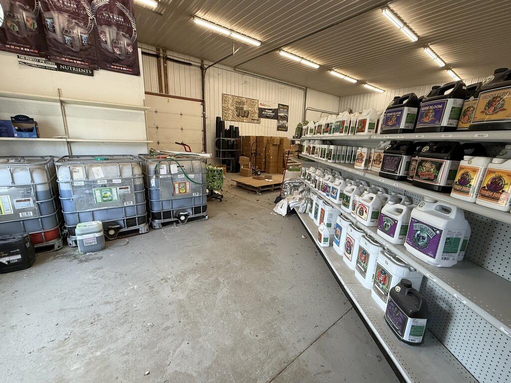 main property photo 12