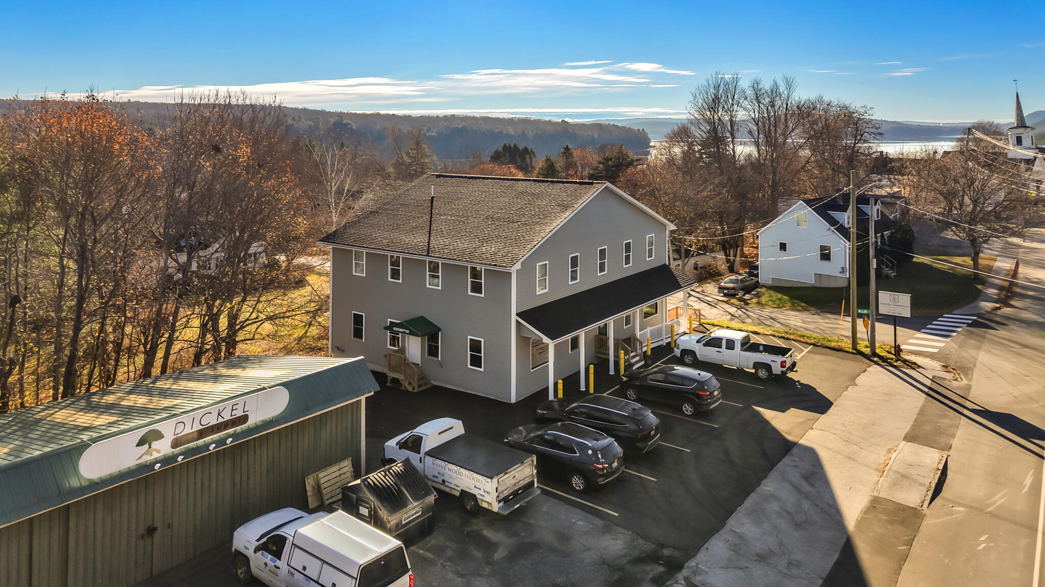main property photo 10