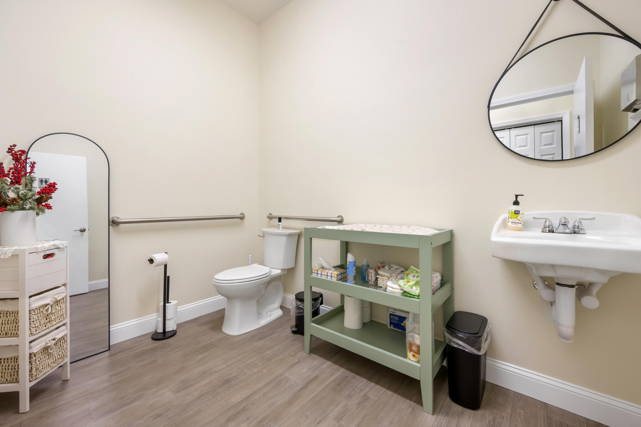 main property photo 19