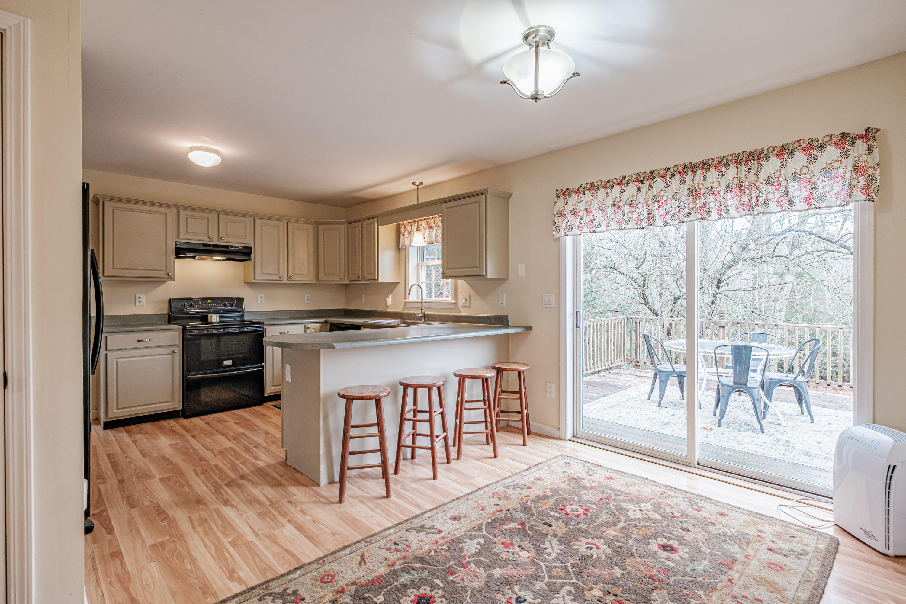 property viewer photo 10