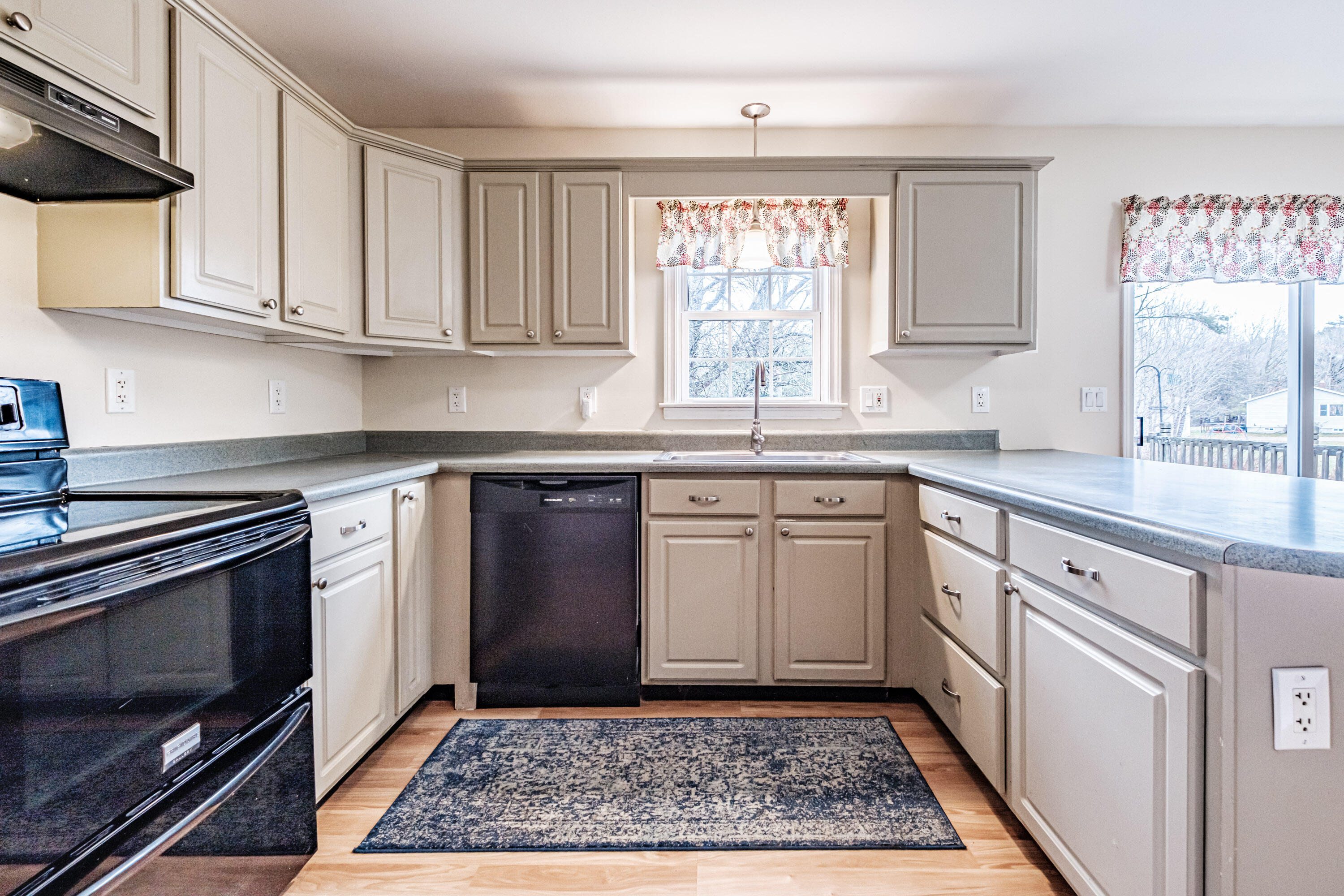property viewer photo 16