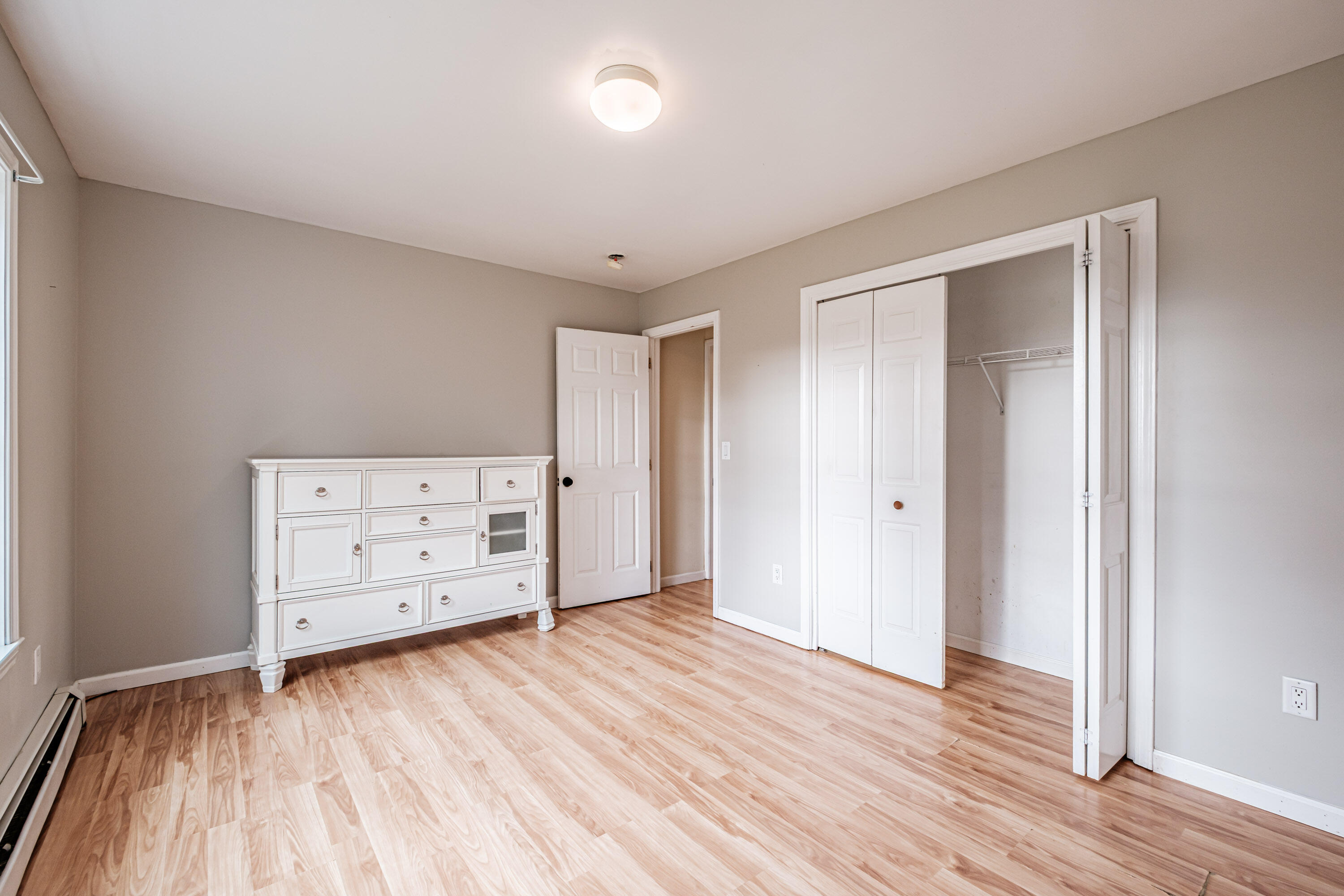 property viewer photo 27
