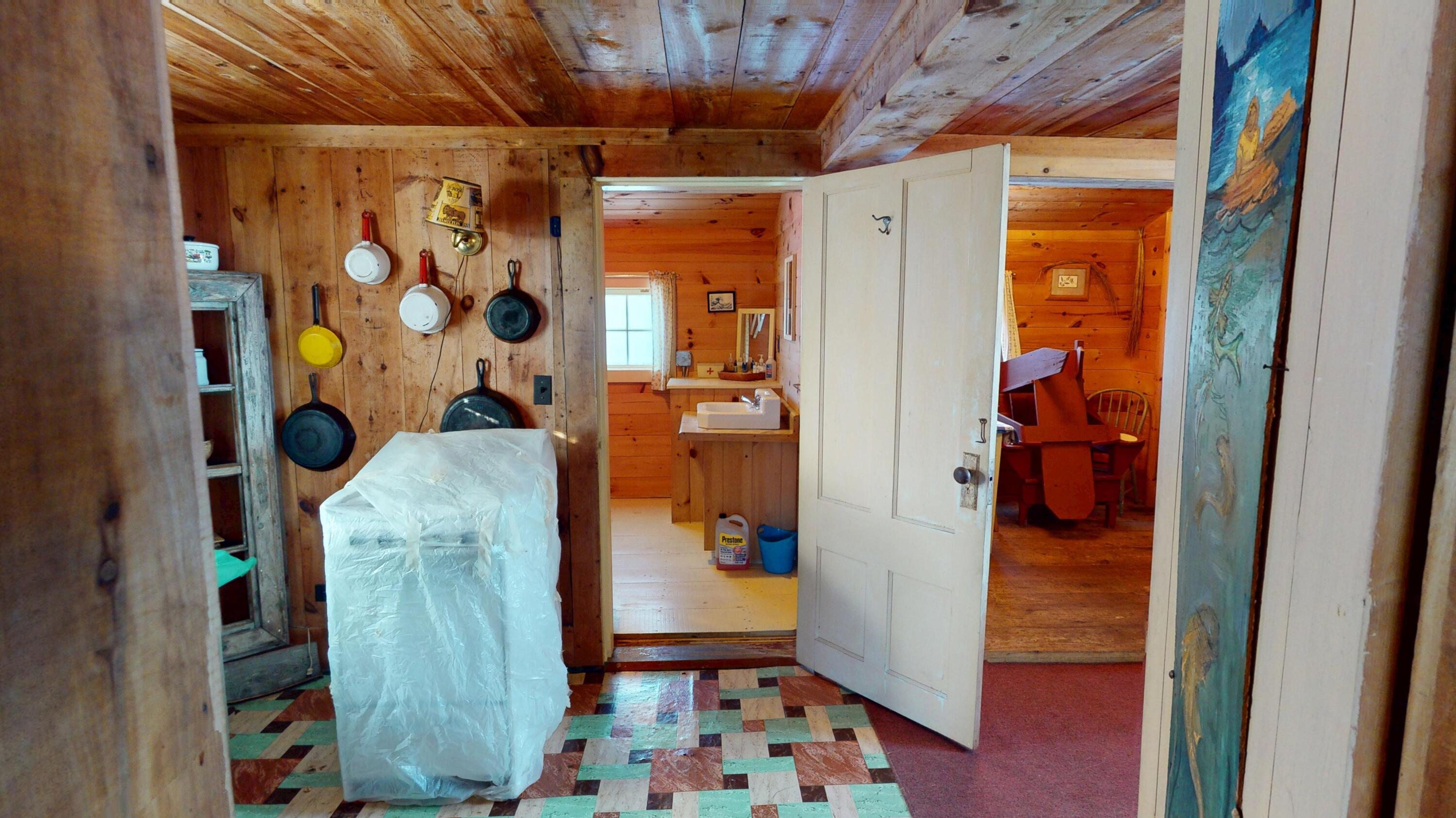 main property photo 35