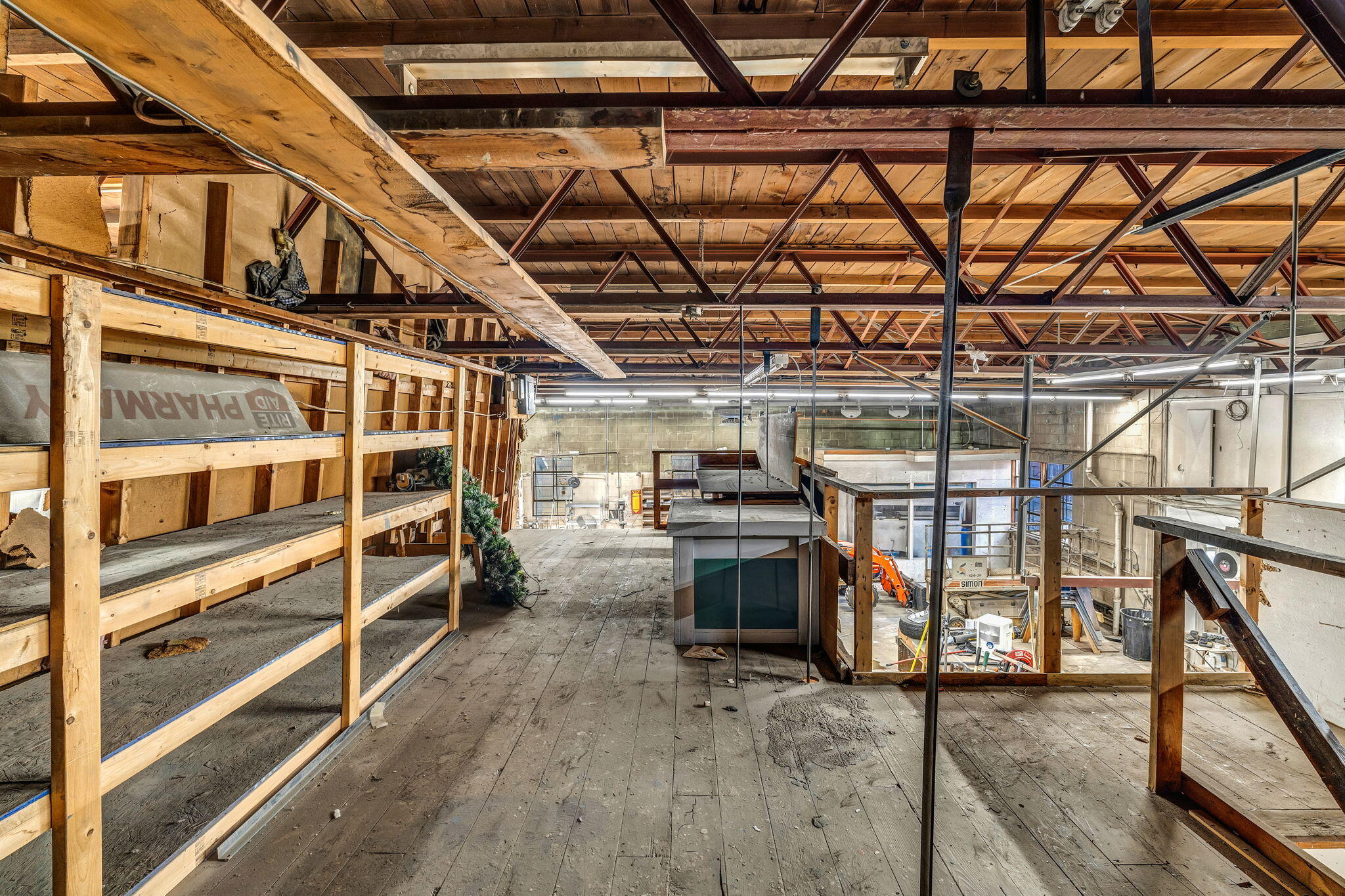 main property photo 34