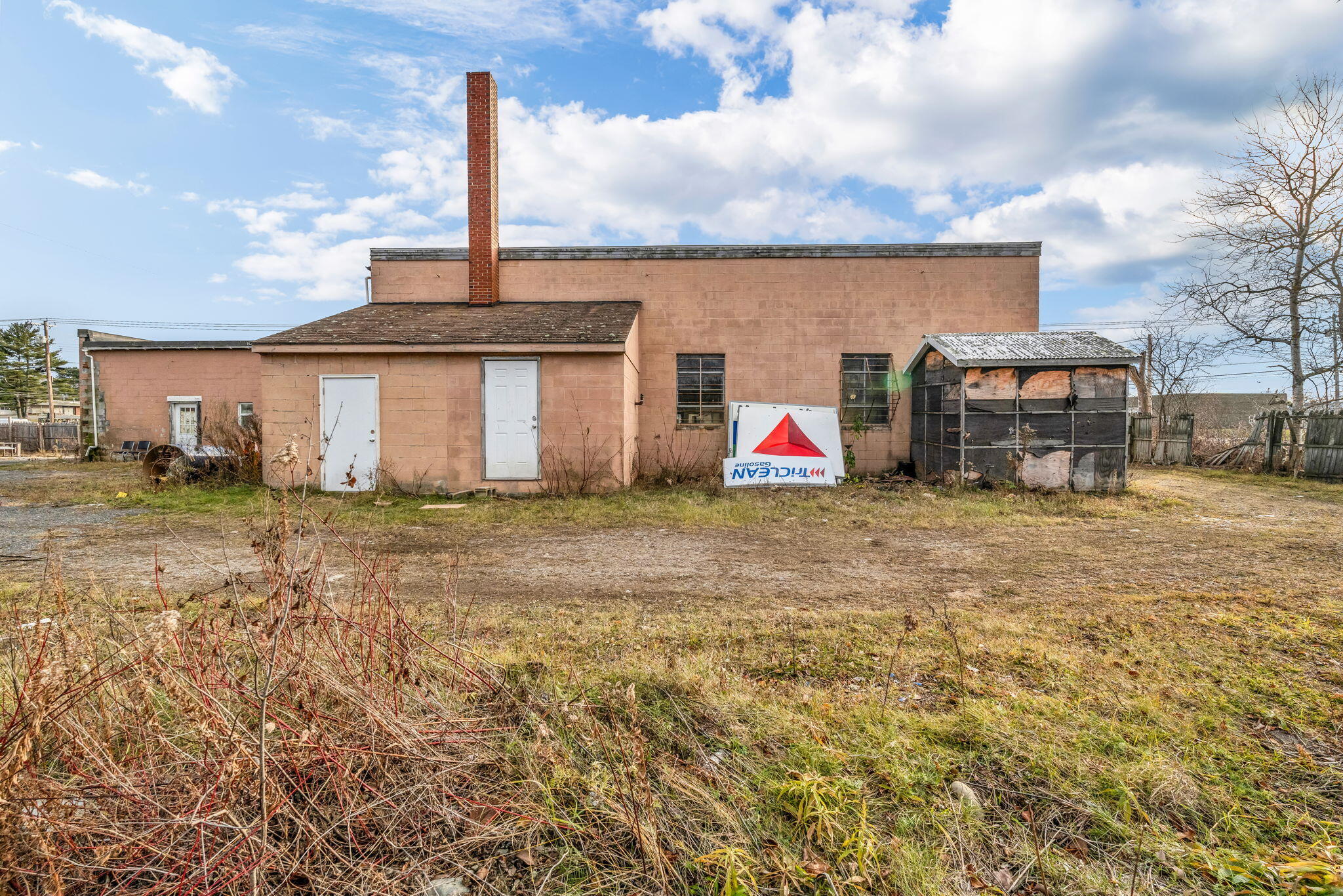 main property photo 39