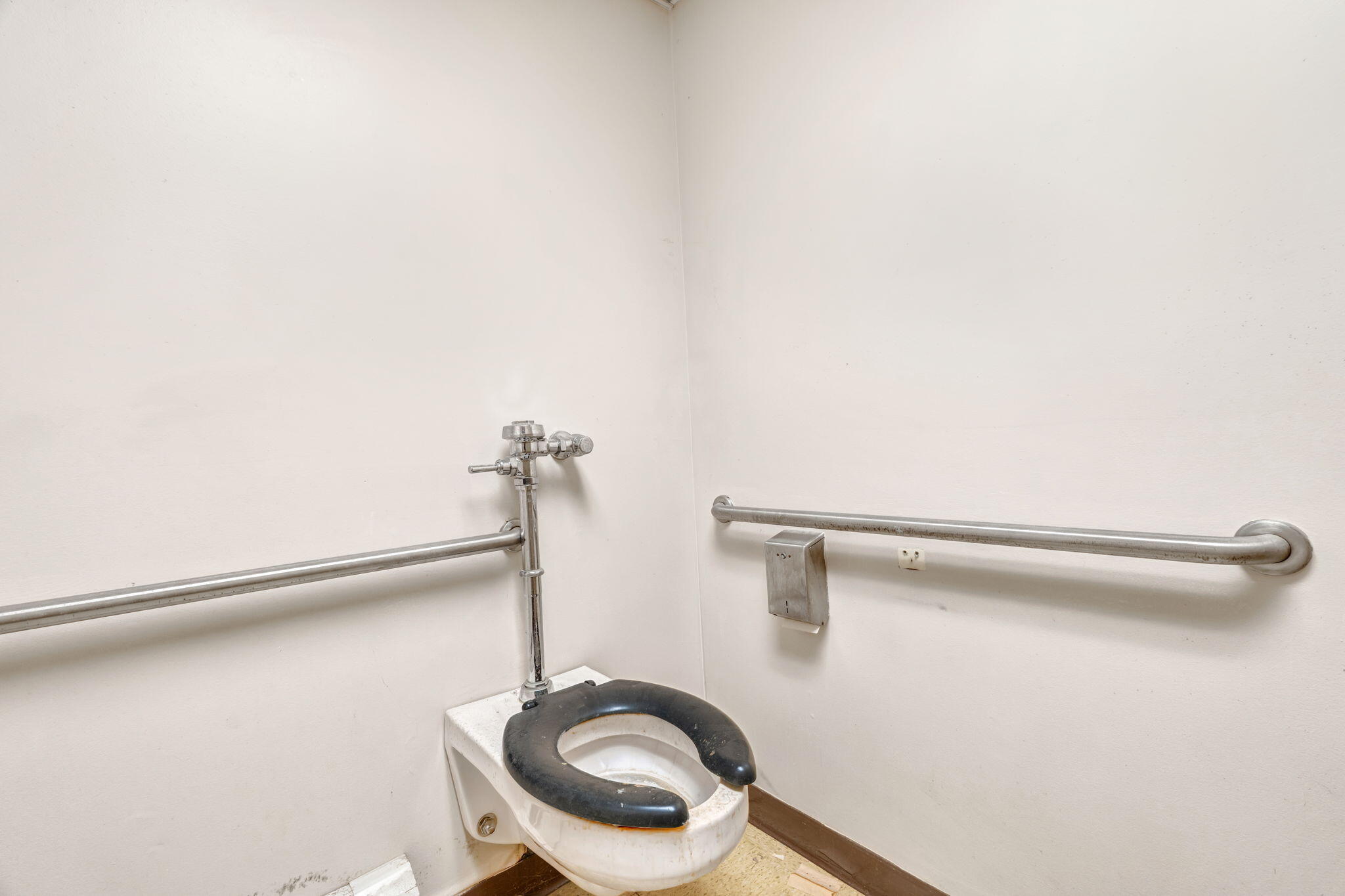 main property photo 26