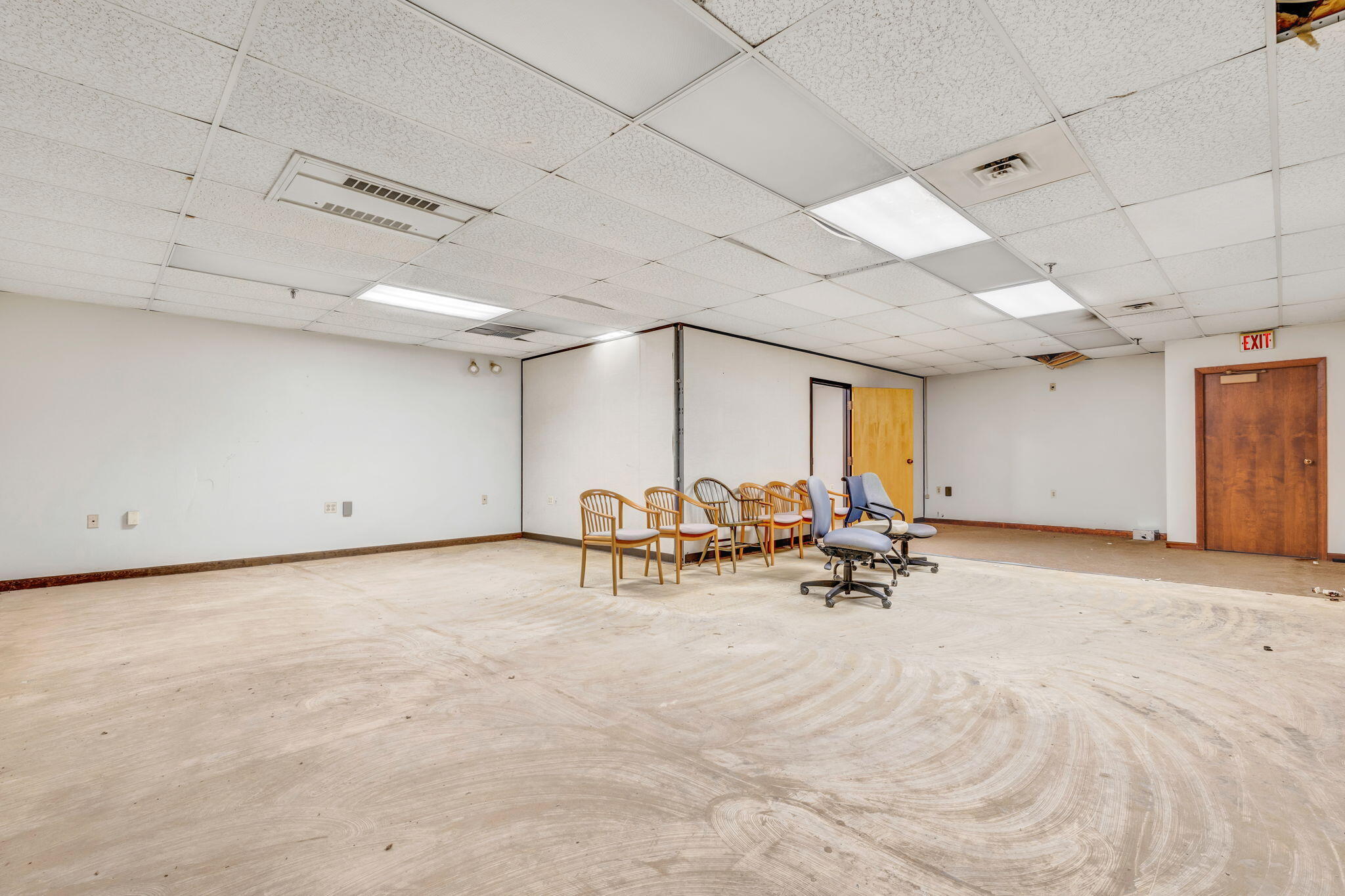 main property photo 54