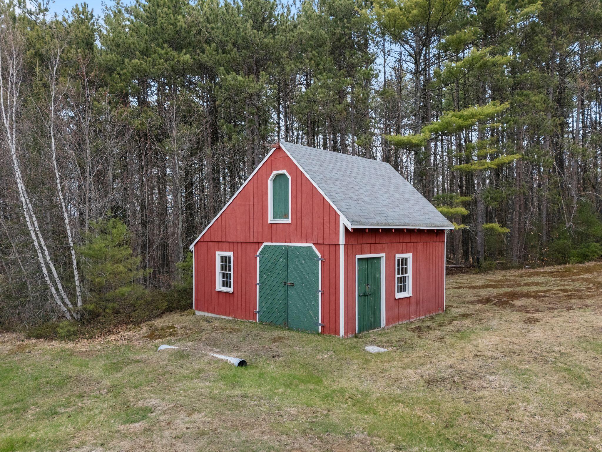 main property photo 36