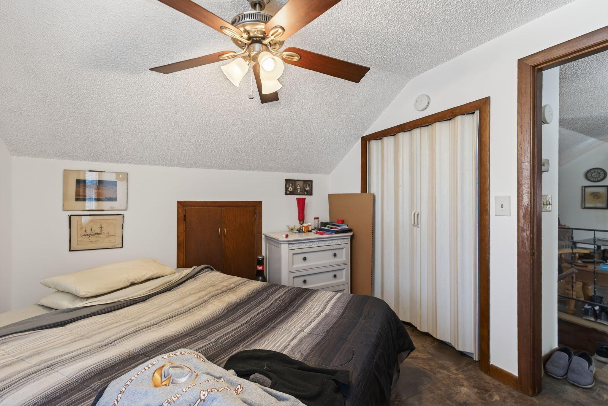 property viewer photo 12