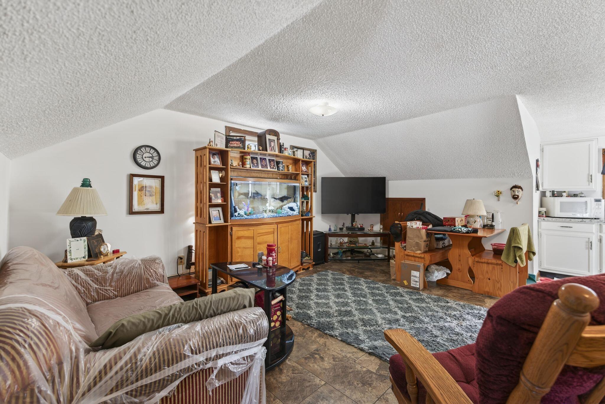property viewer photo 7