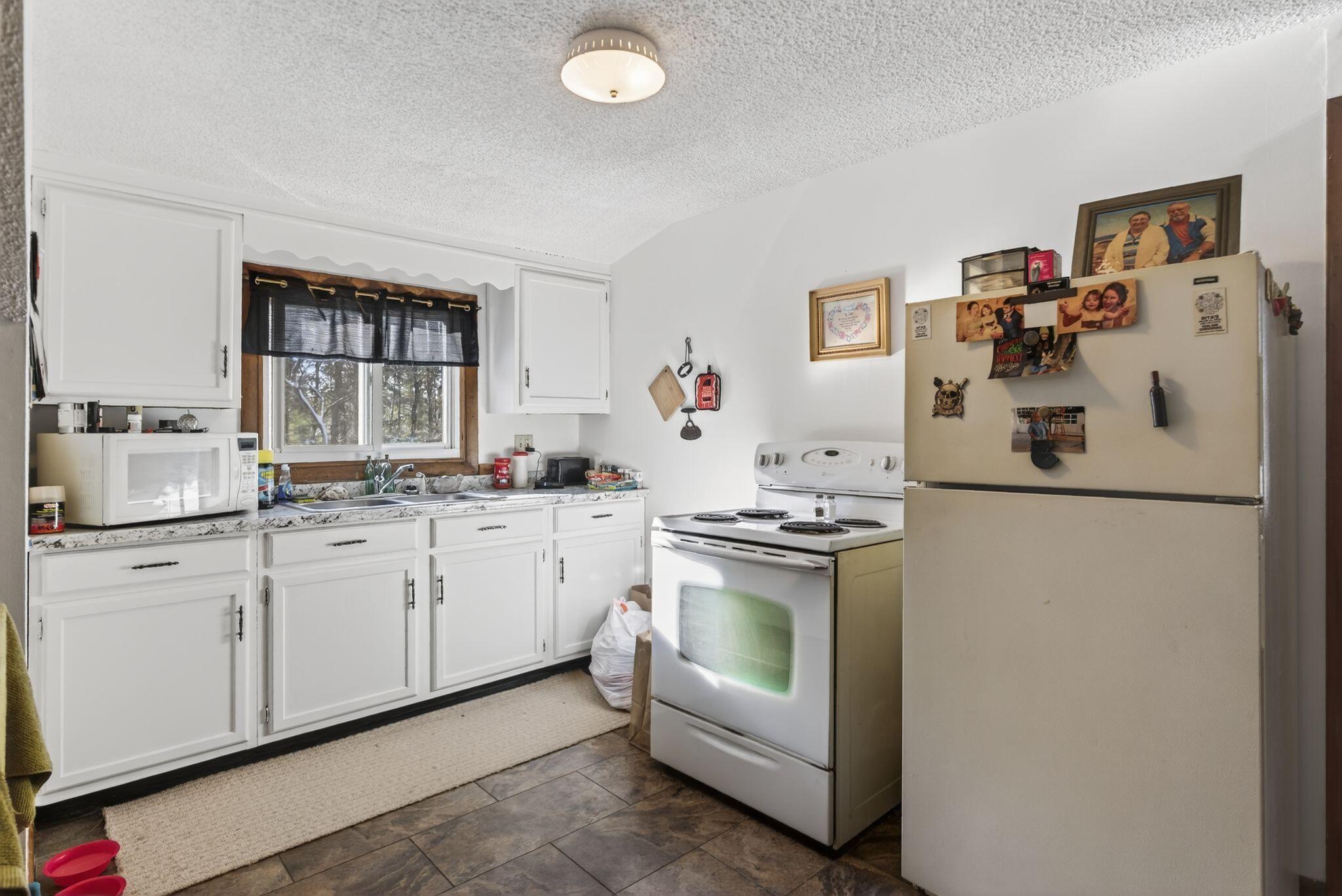 property viewer photo 9