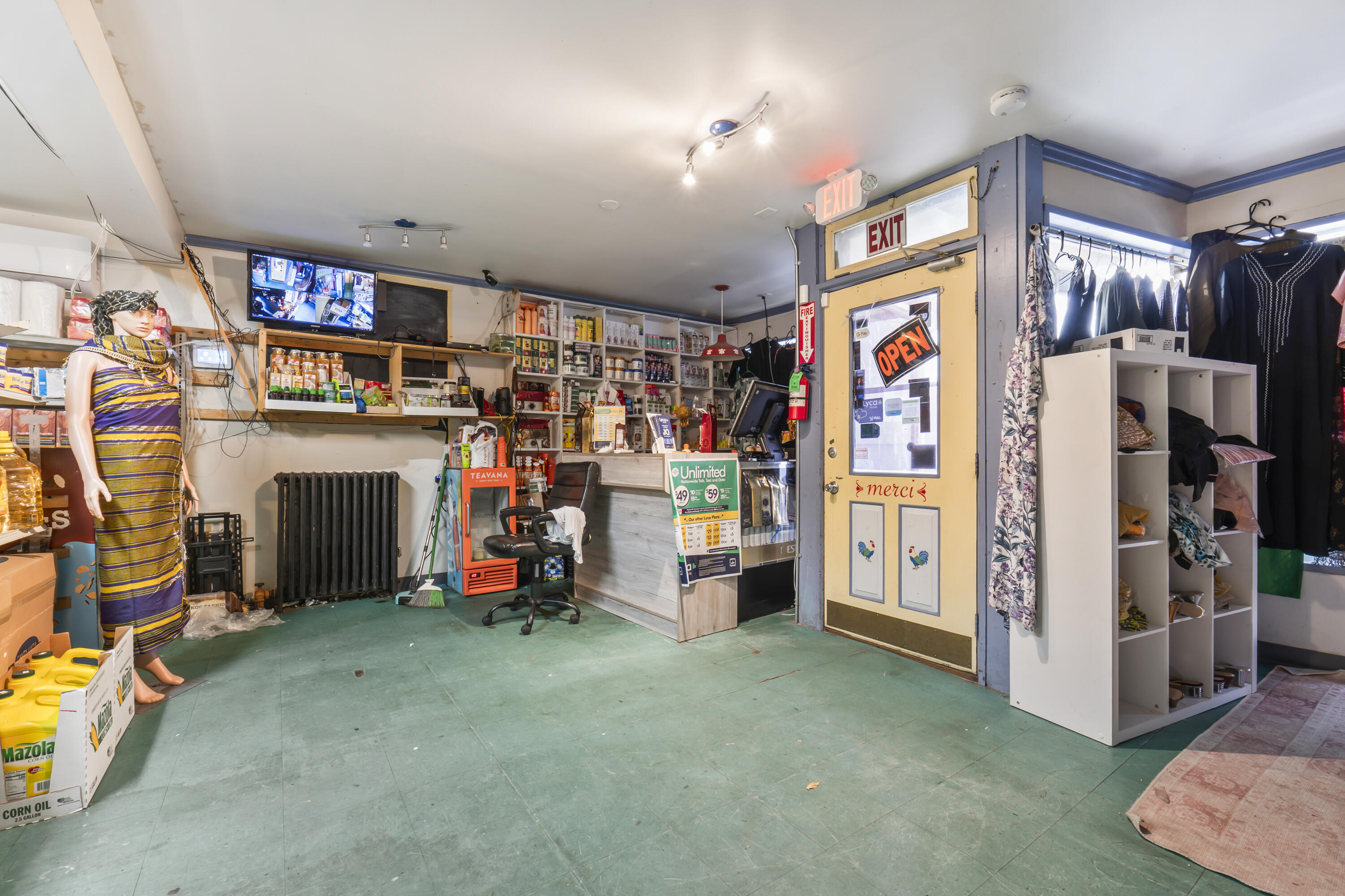 main property photo 9