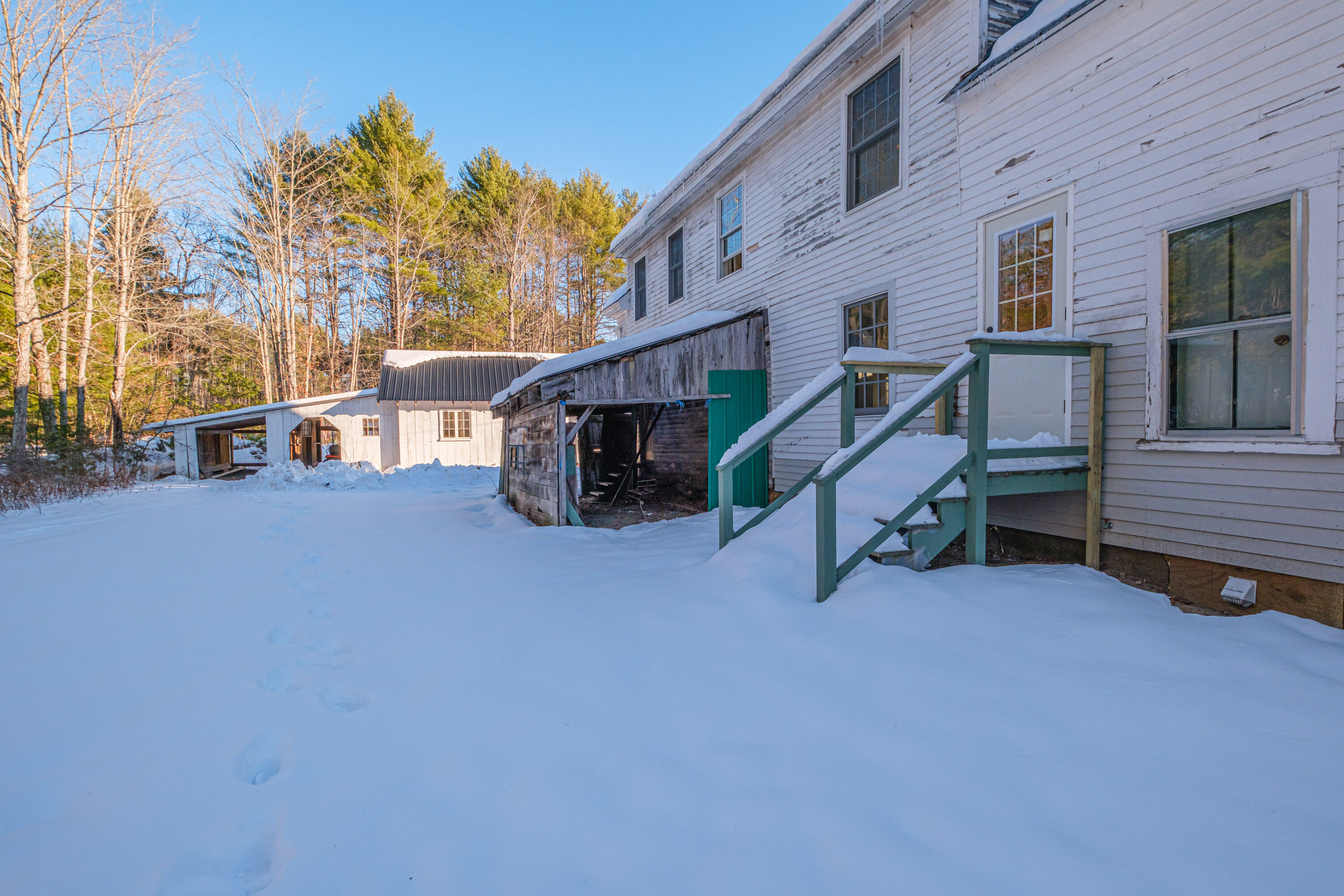 main property photo 81