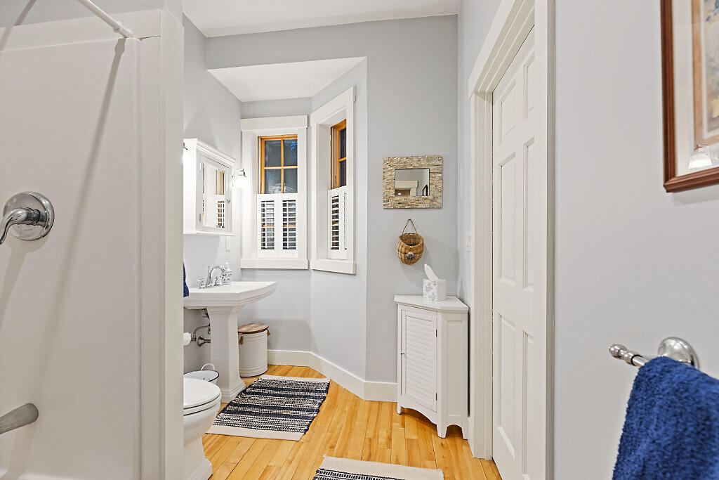 property viewer photo 22
