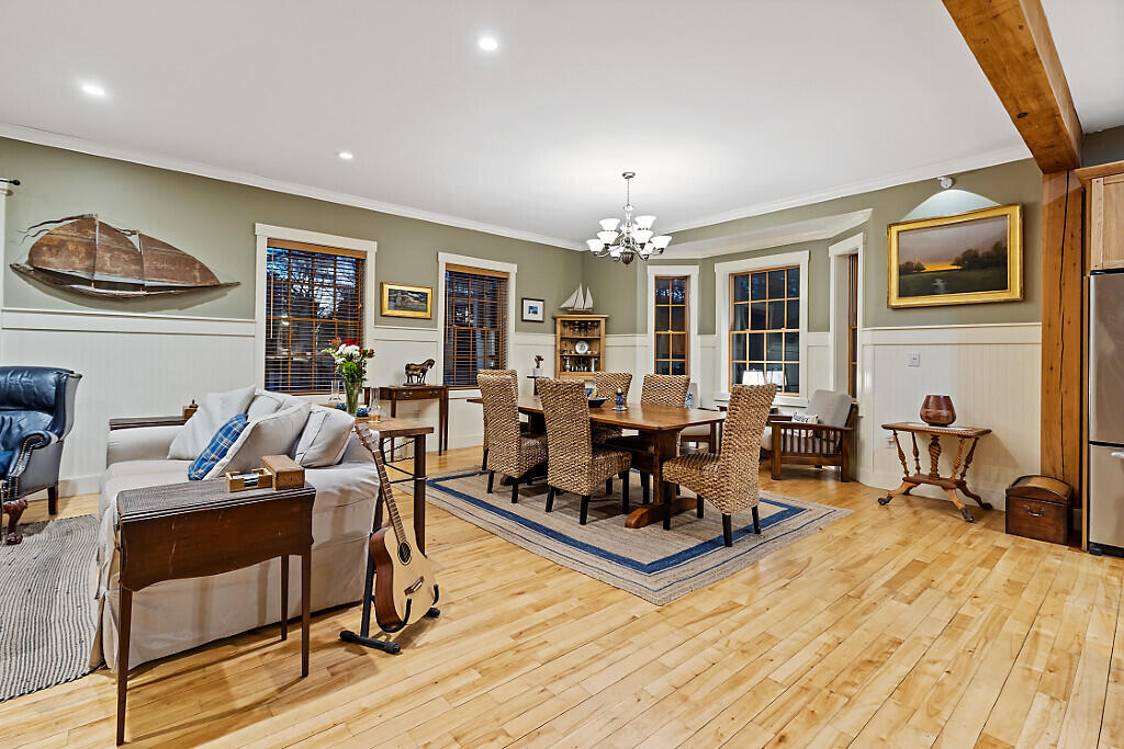 property viewer photo 4