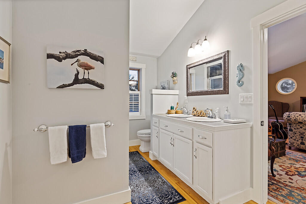 property viewer photo 40