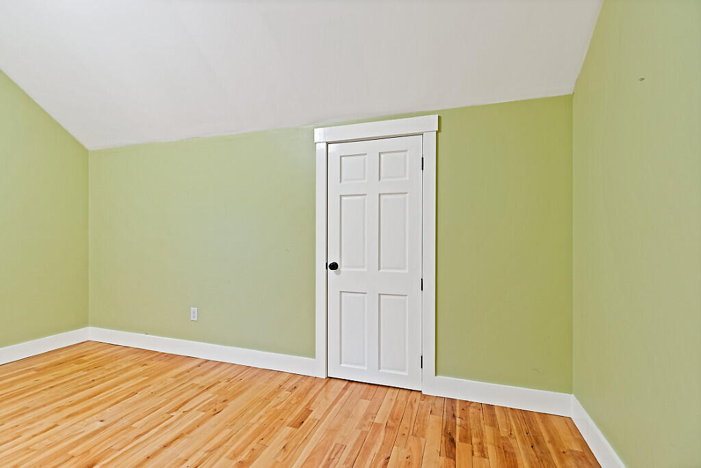 property viewer photo 50