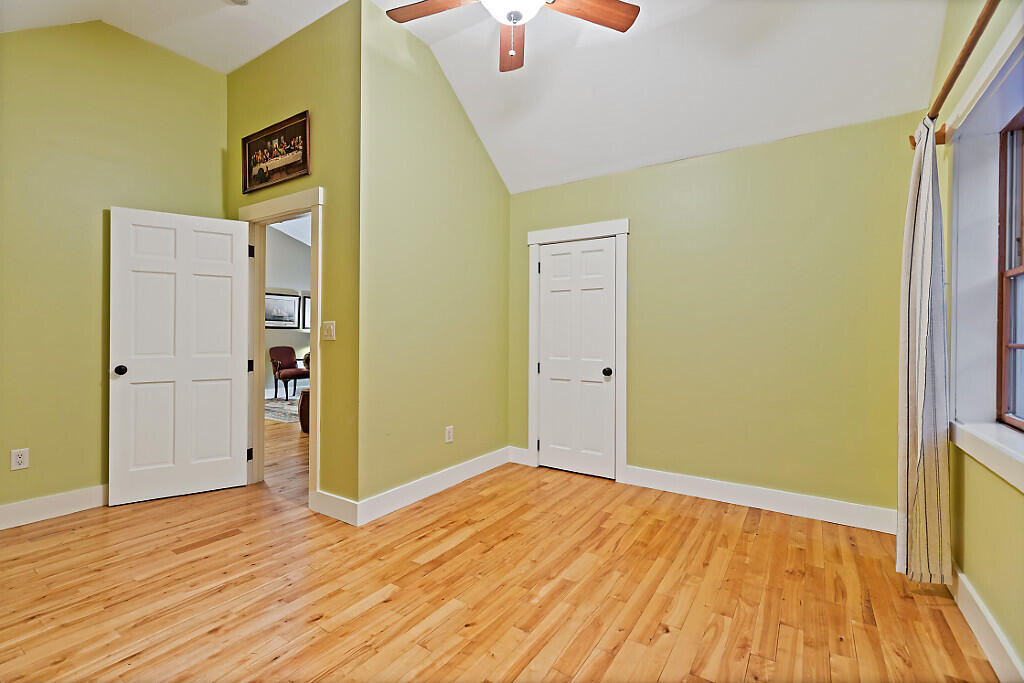 property viewer photo 52