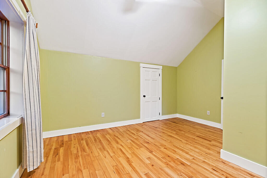 property viewer photo 53