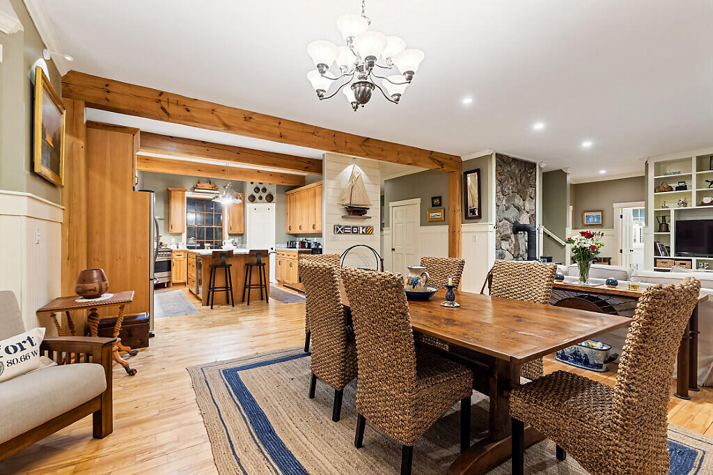 property viewer photo 7