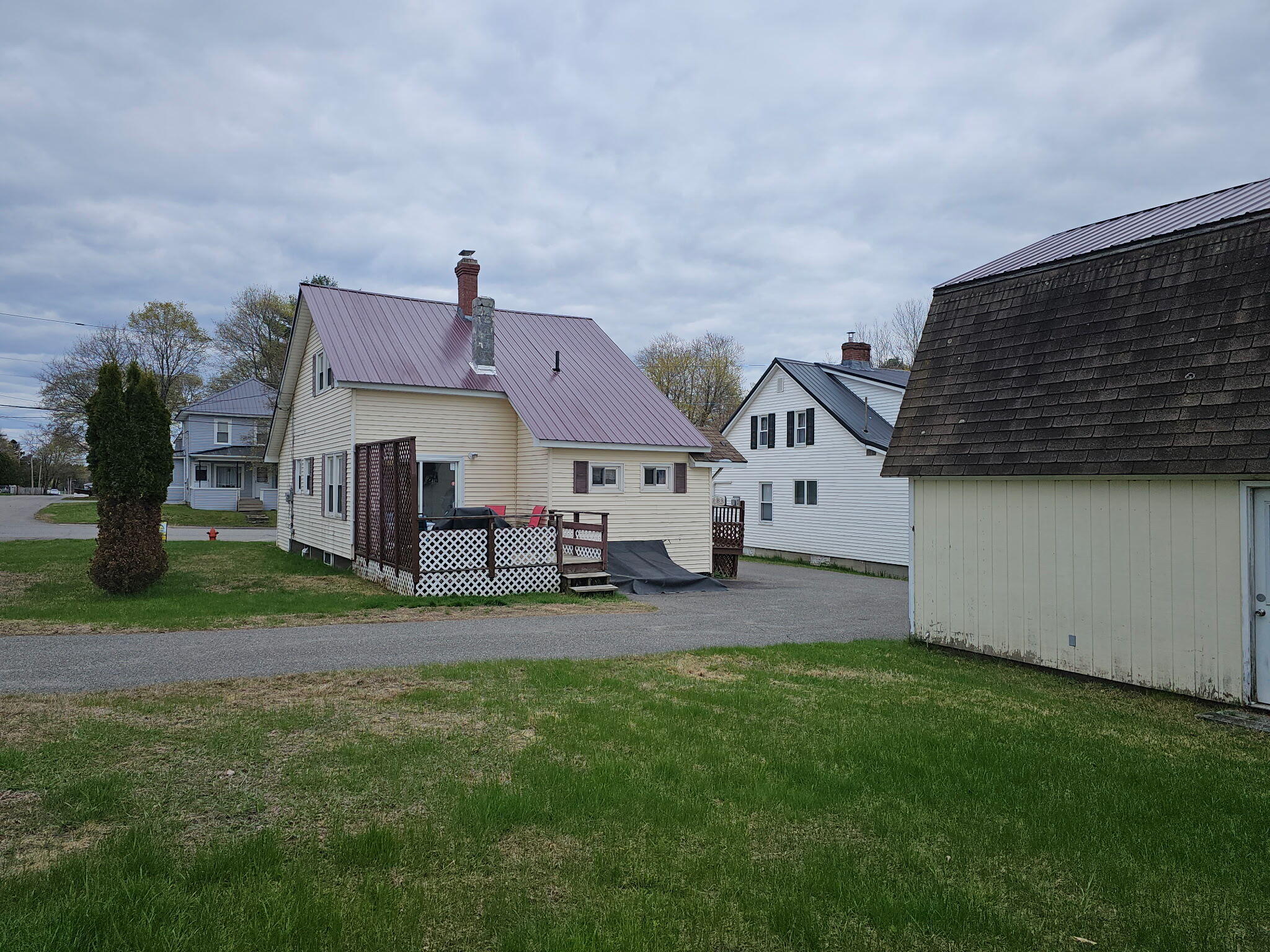 main property photo 30