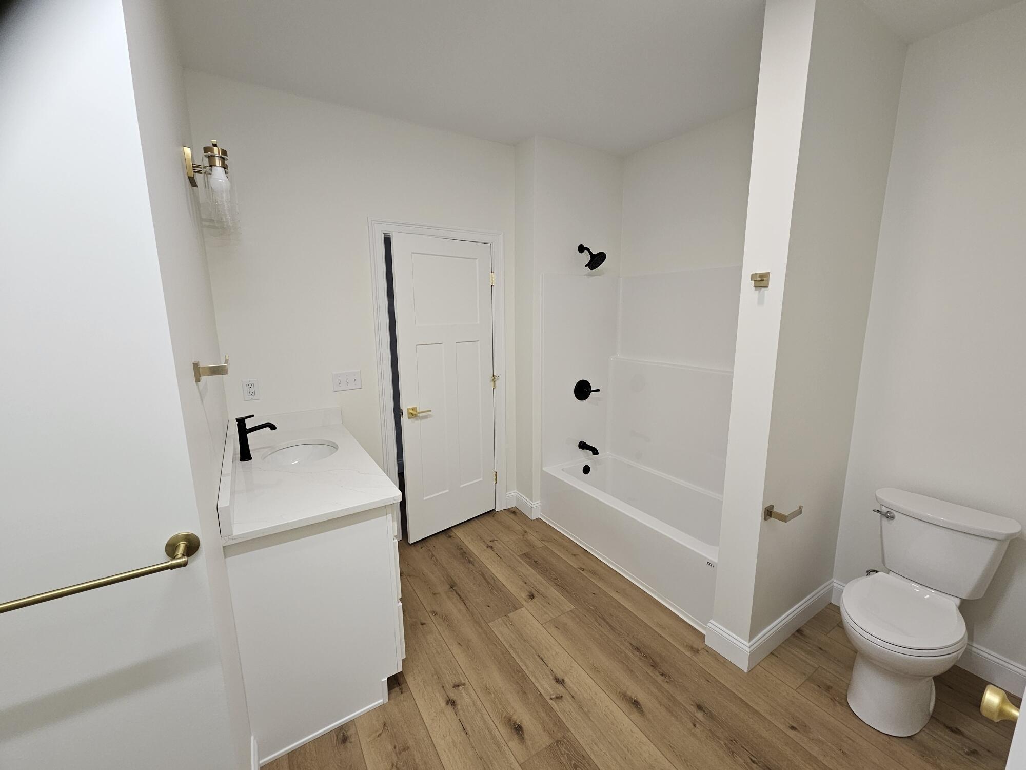 property viewer photo 14