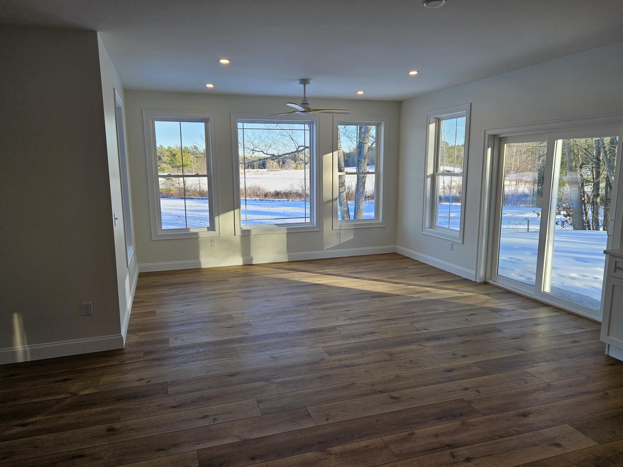 property viewer photo 4