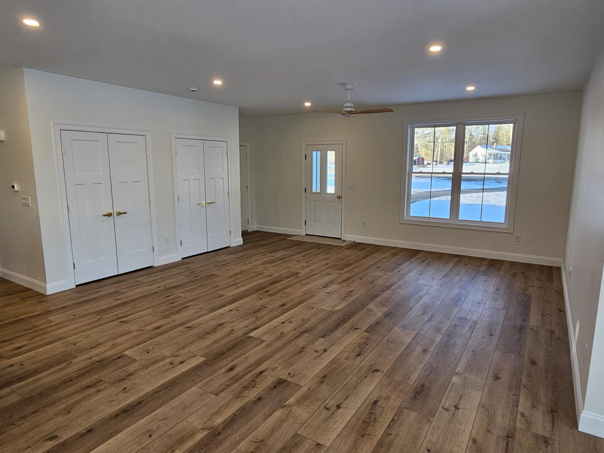 property viewer photo 7