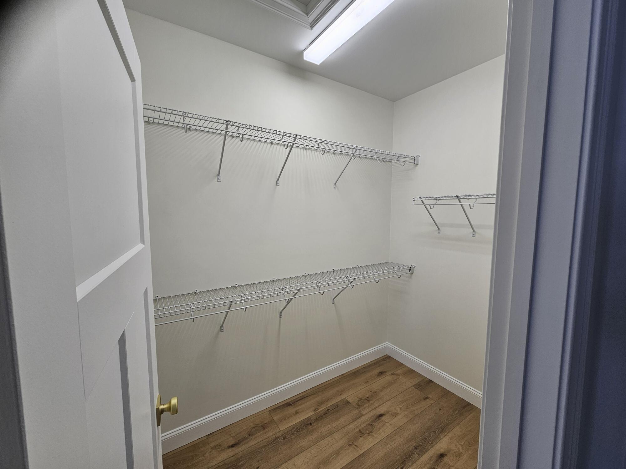 property viewer photo 8
