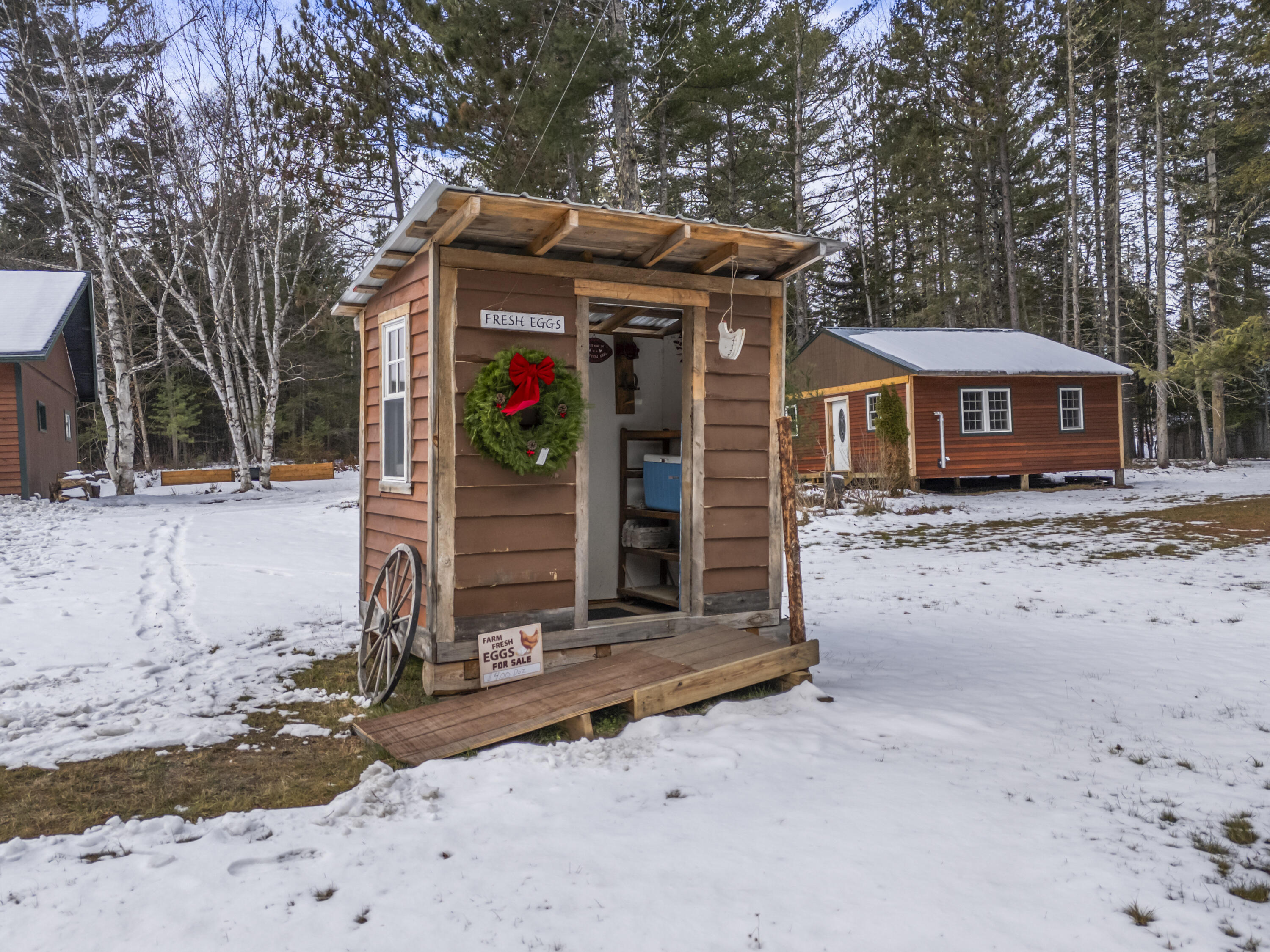 main property photo 45
