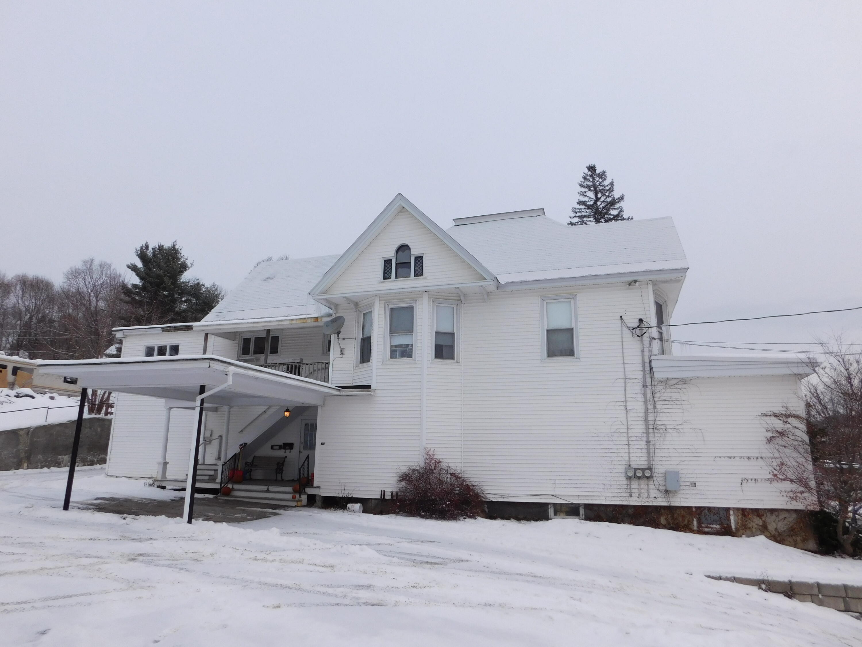 main property photo 4