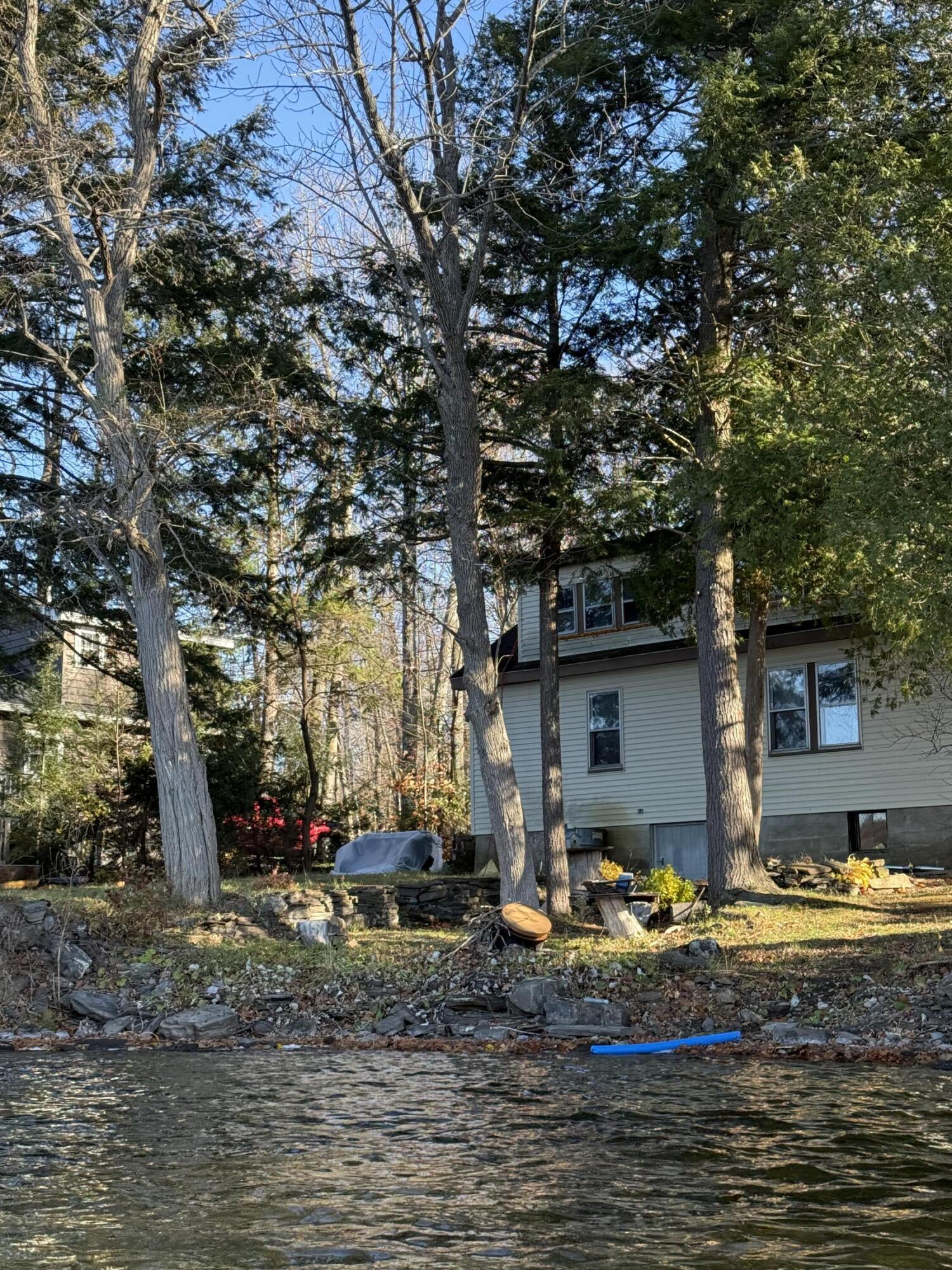 main property photo 28