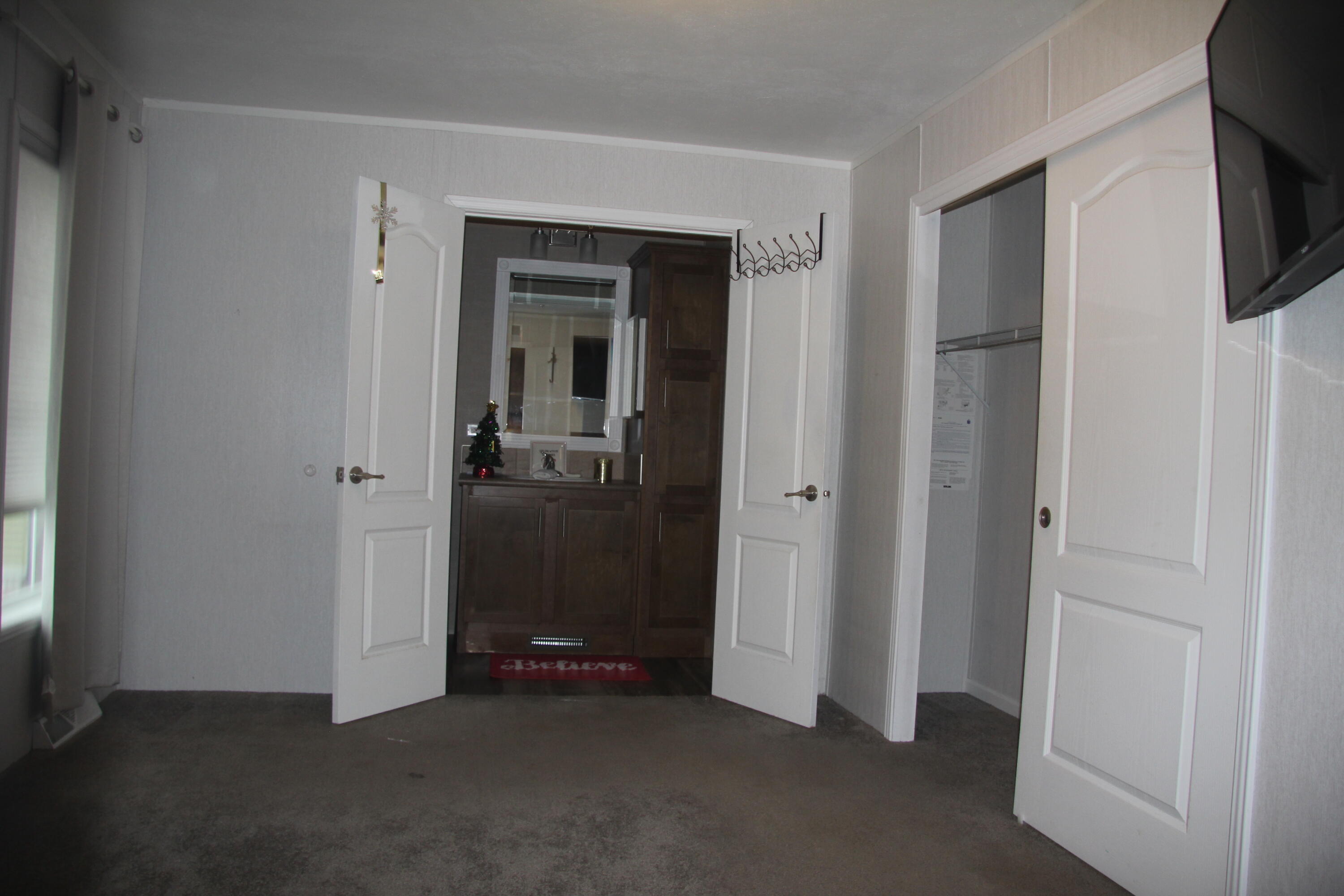 property viewer photo 19