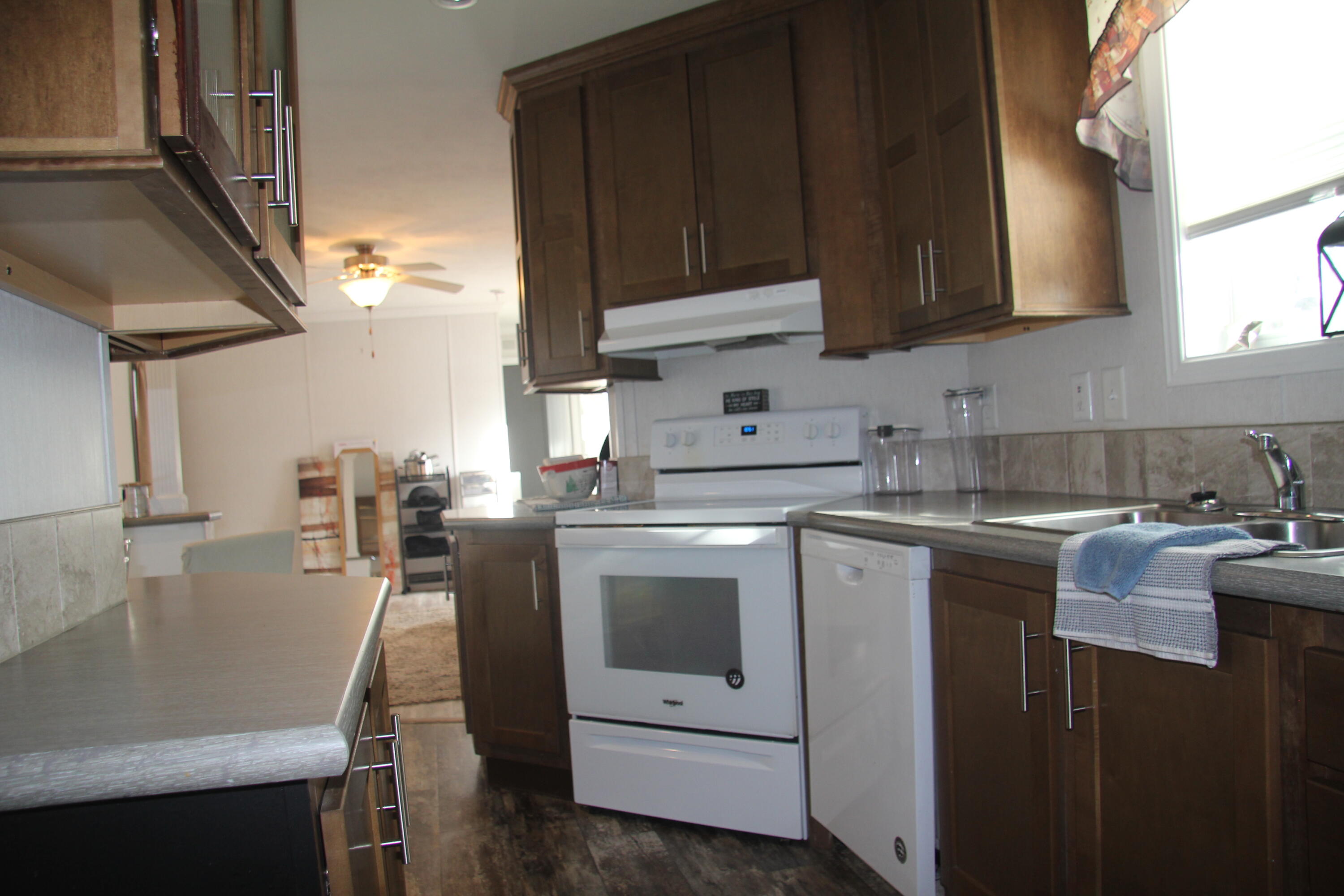 property viewer photo 6
