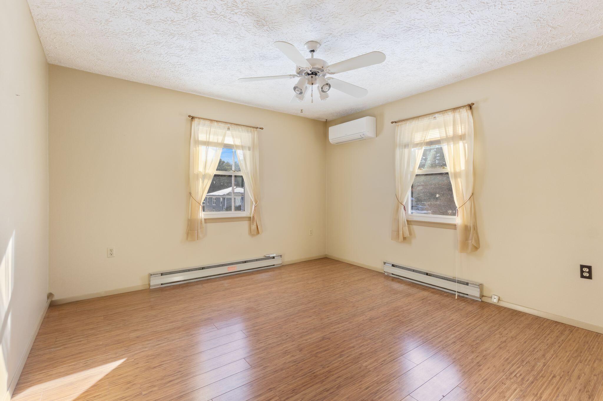 property viewer photo 11