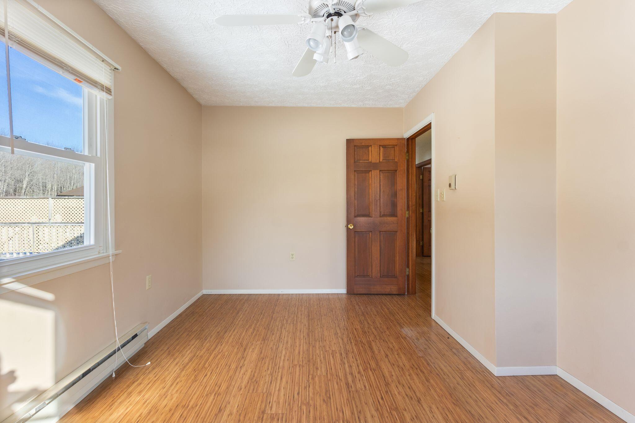 property viewer photo 12