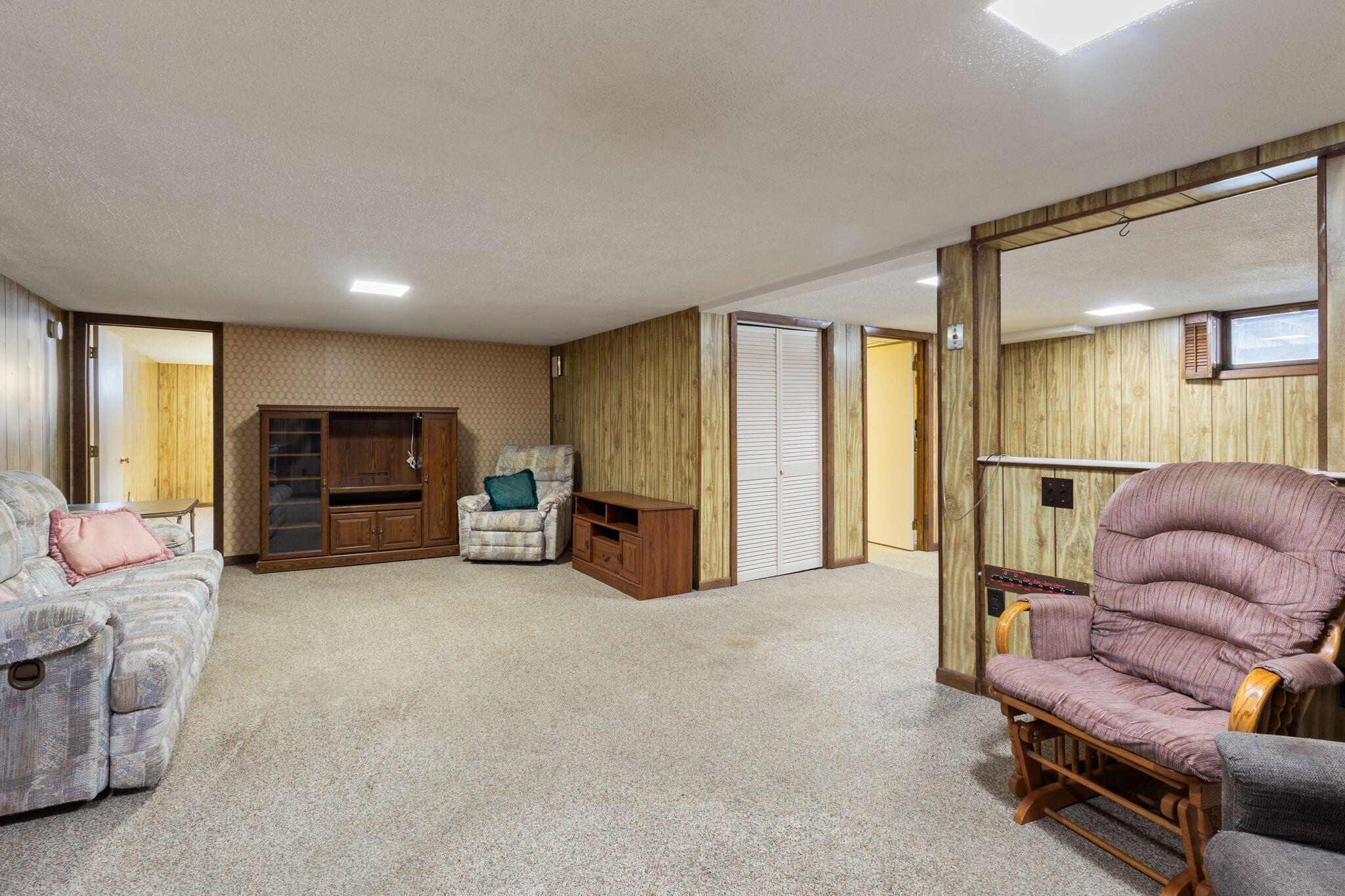 property viewer photo 17