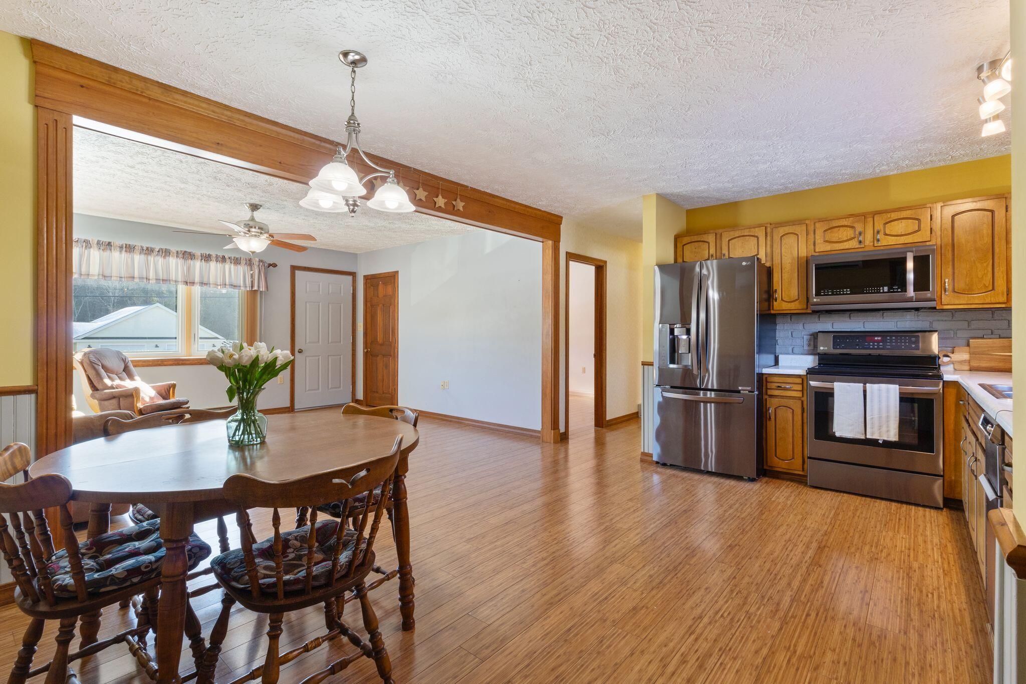 property viewer photo 4