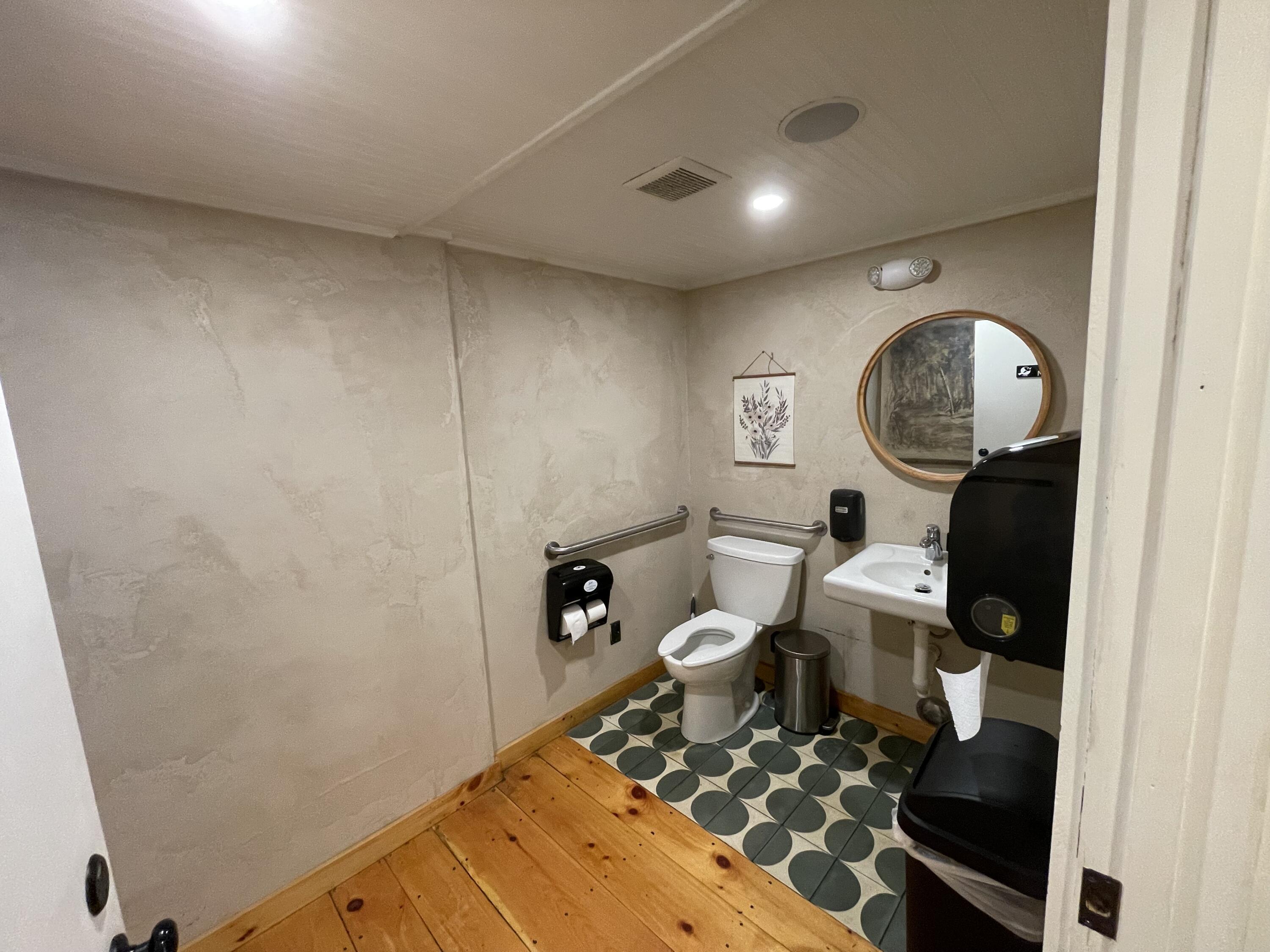 main property photo 7