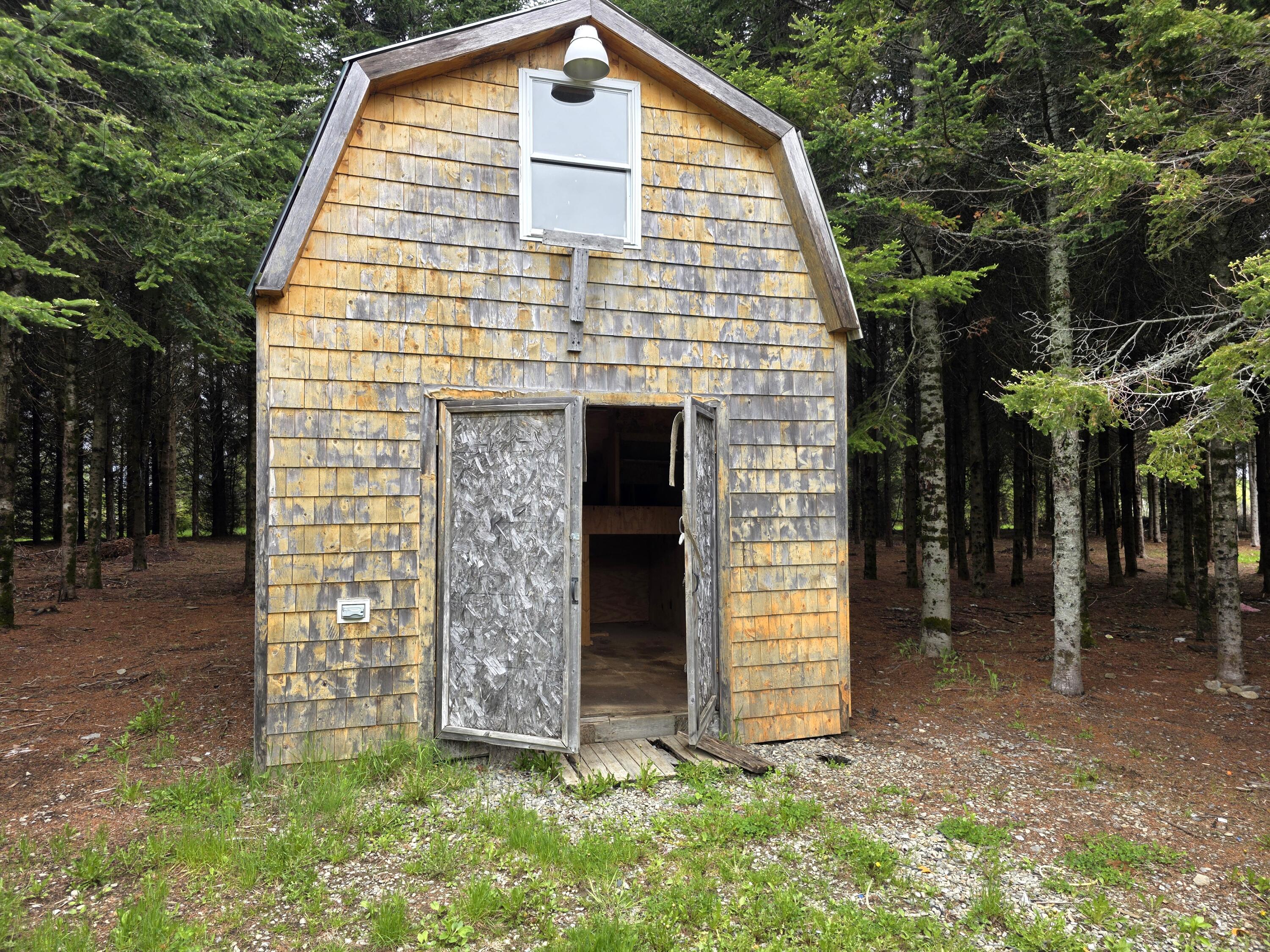 main property photo 8