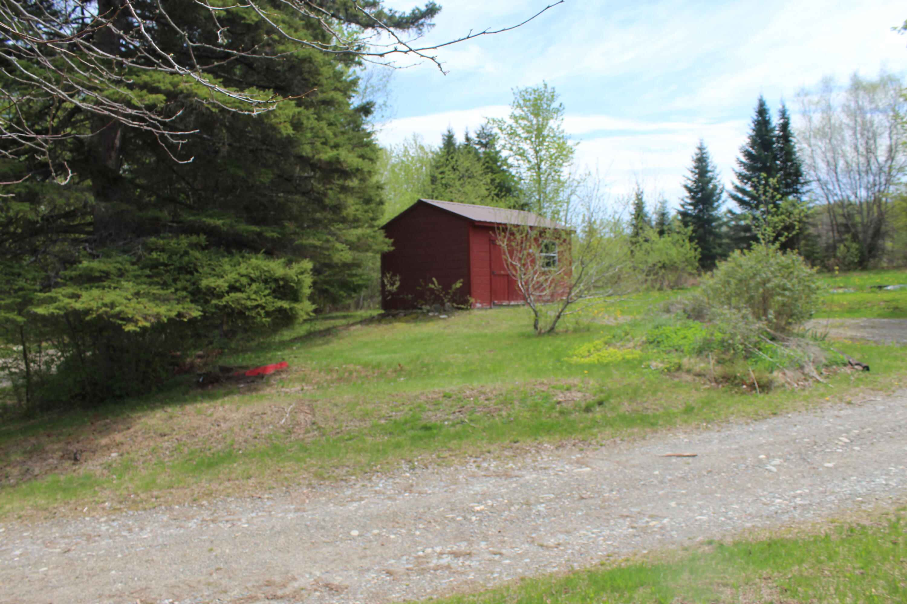 main property photo 32