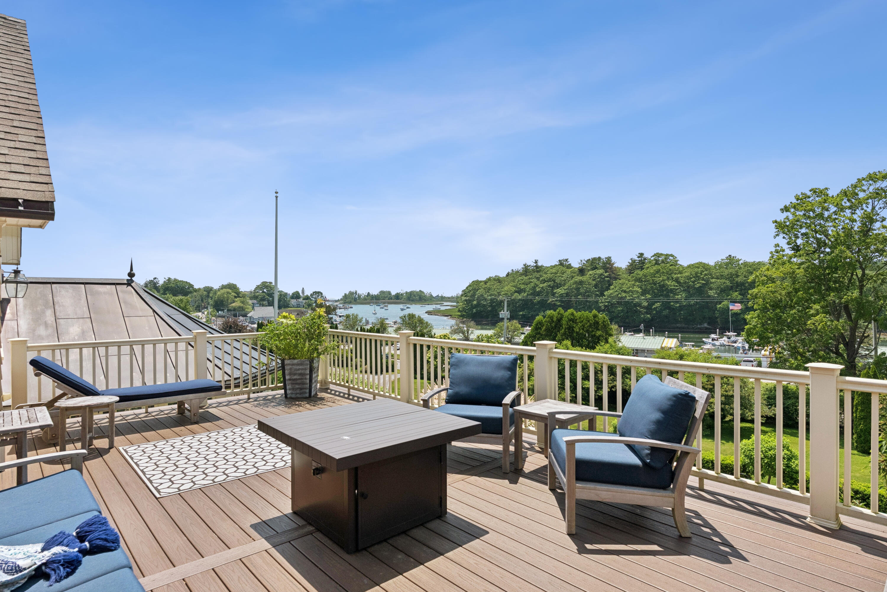 main property photo 75