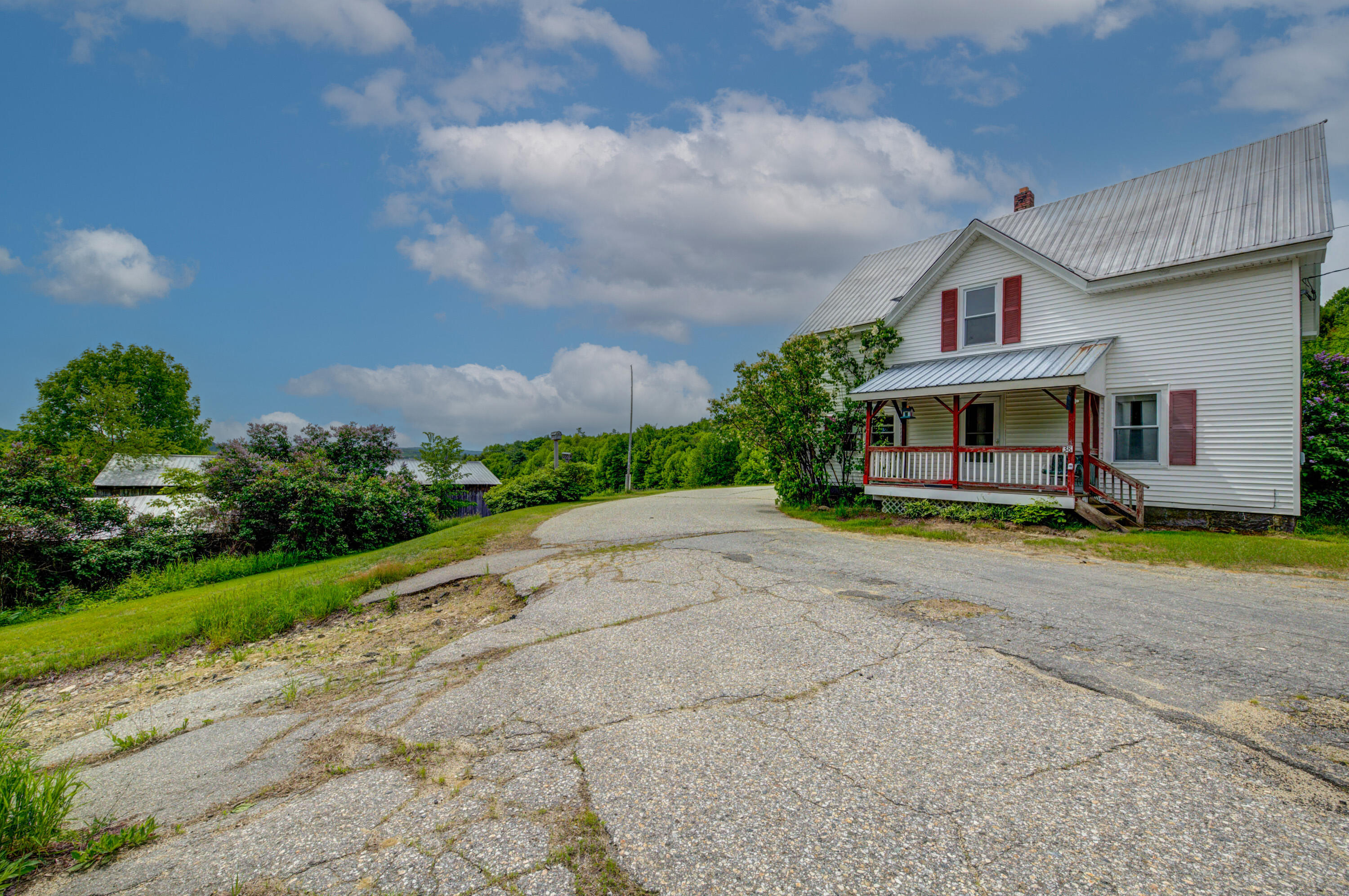 main property photo 14