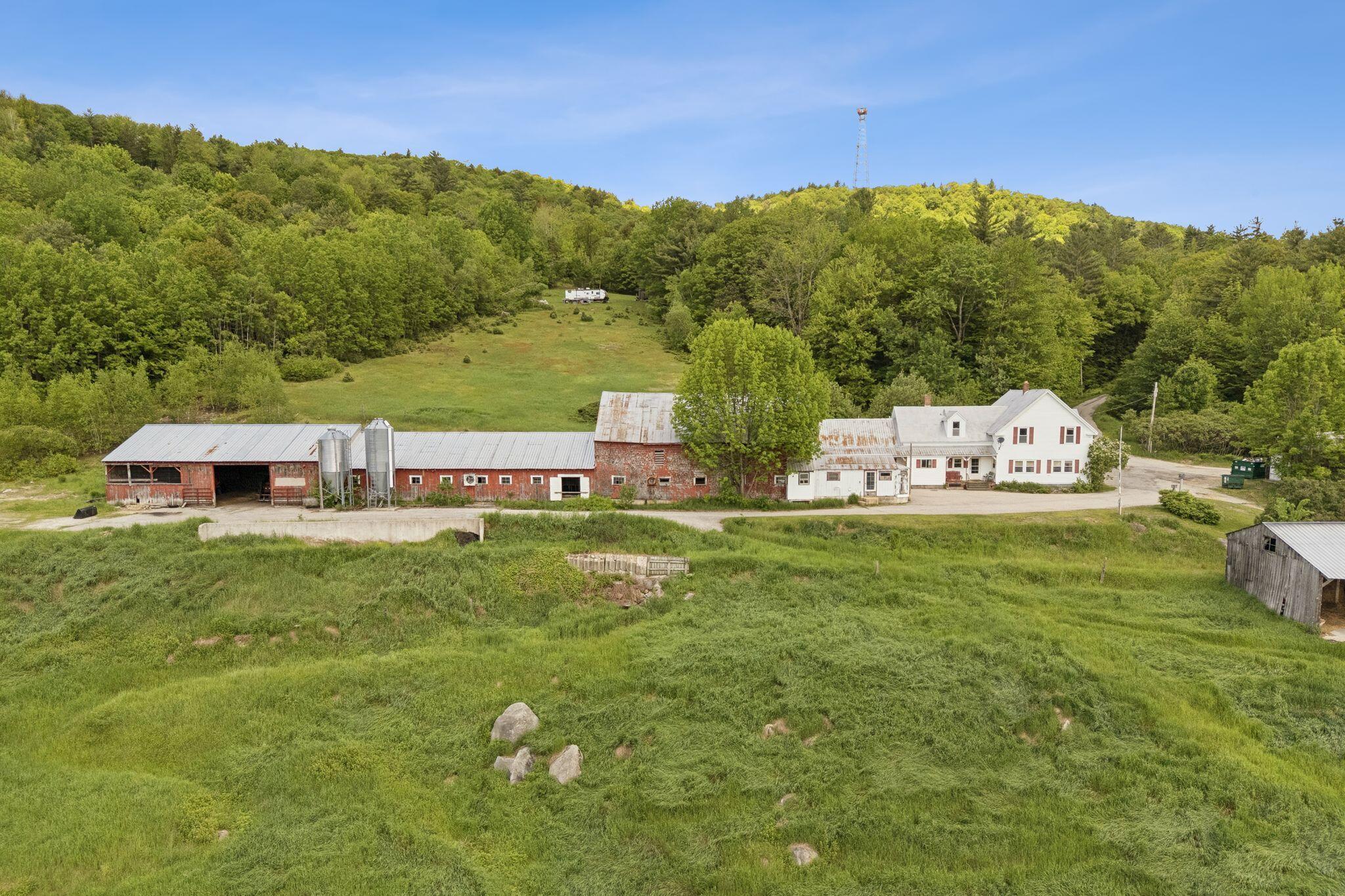 main property photo 9