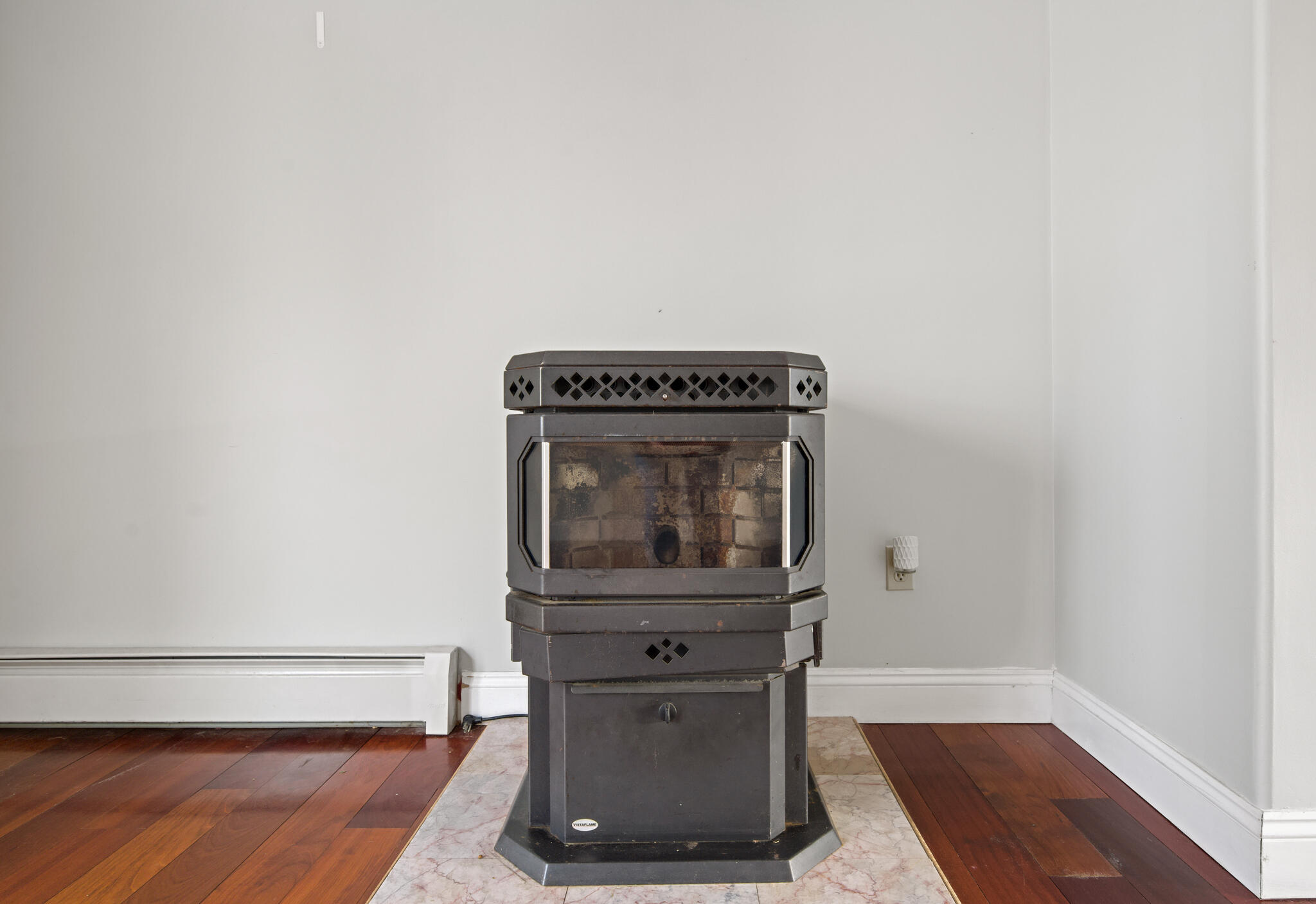 property viewer photo 37